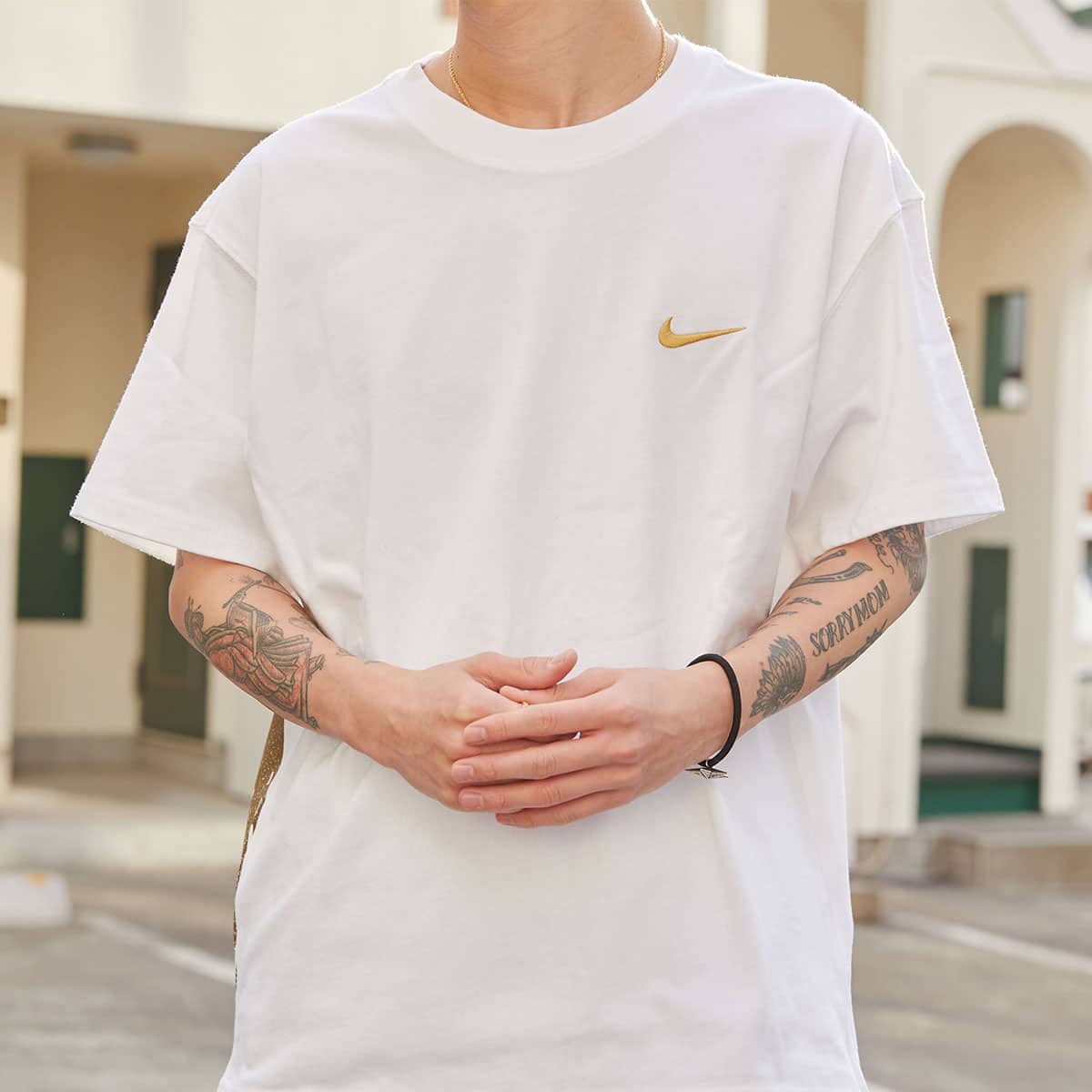 NIKE AS M NSW TEE AMD APLA WHITE 22SP-I（ナイキ NSW AMD APLA S/S T