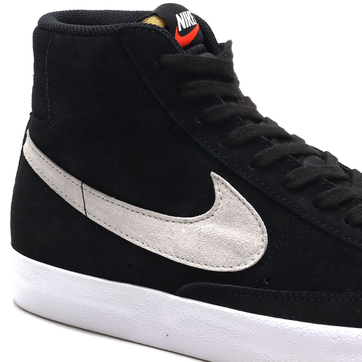 NIKE BLAZER MID '77 SUEDE BLACK/PHOTON DUST 20FA-I（ナイキ
