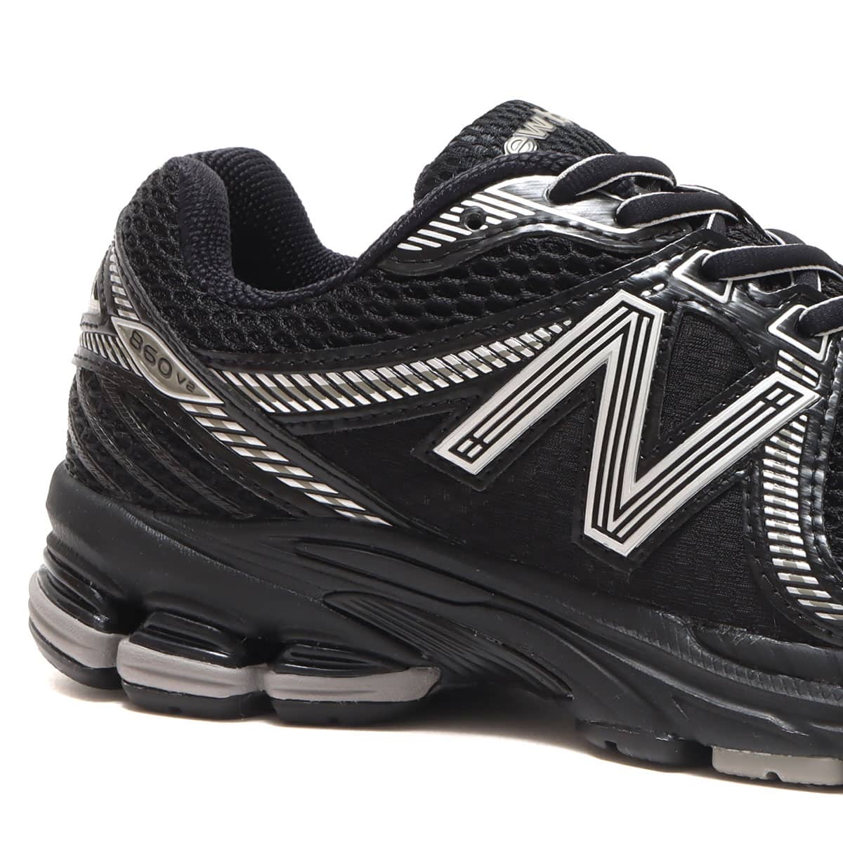 New Balance ML860XC BLACK（ニューバランス ML860XC-ブラック