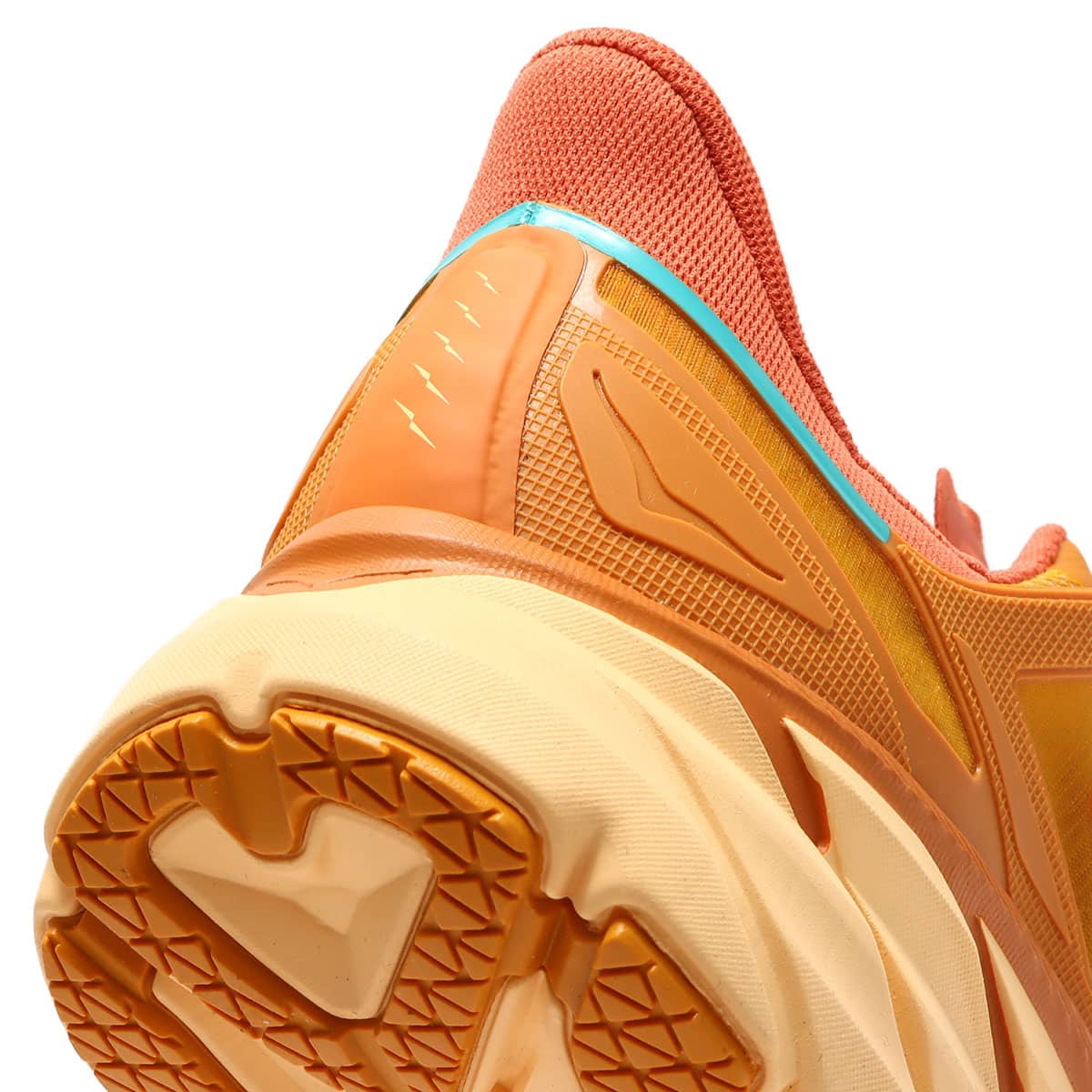 HOKA PROJECT CLIFTON DESERT SUN / BURNT OCHRE（ホカ プロジェクト