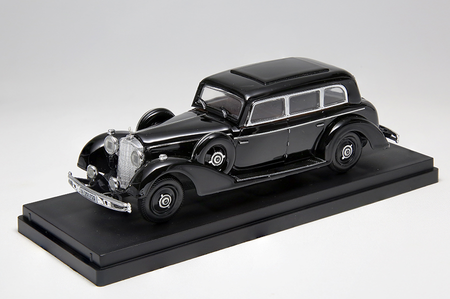 メルセデス・マイバッハ S 600 プルマン日本導入記念！歴代プルマンの