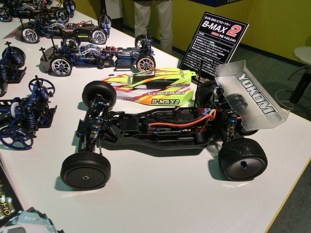 LiveRC - Yokomo's BMax2 2wd buggy