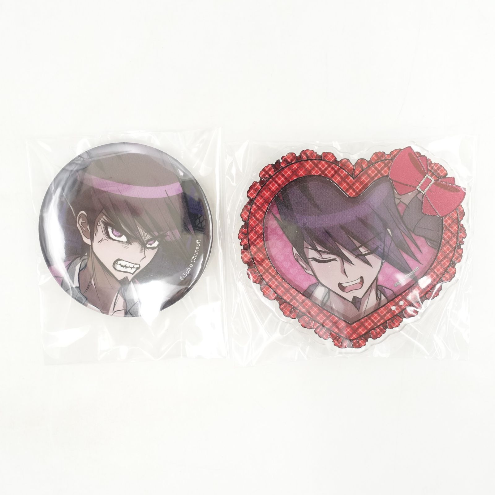 ニューダンガンロンパV3 百田解斗 ハート型アクリルバッジ 缶バッジ 2