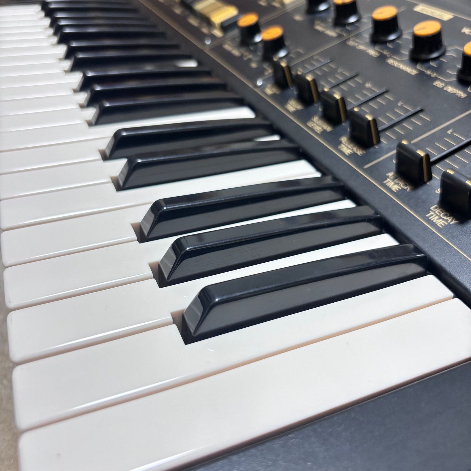 □ YAMAHA CS15D 電子キーボード シンセサイザー ヤマハ - メルカリ