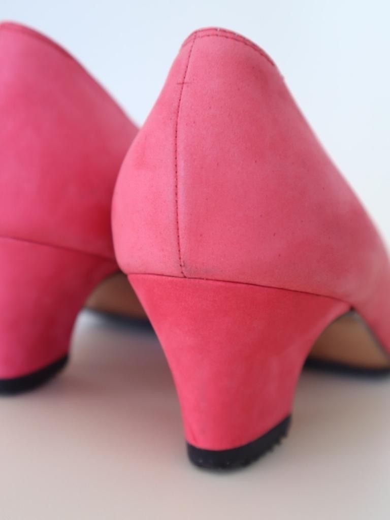 FERRAGAMO フェラガモ パンプス イタリア製 7 1/2 ピンク すべり止め