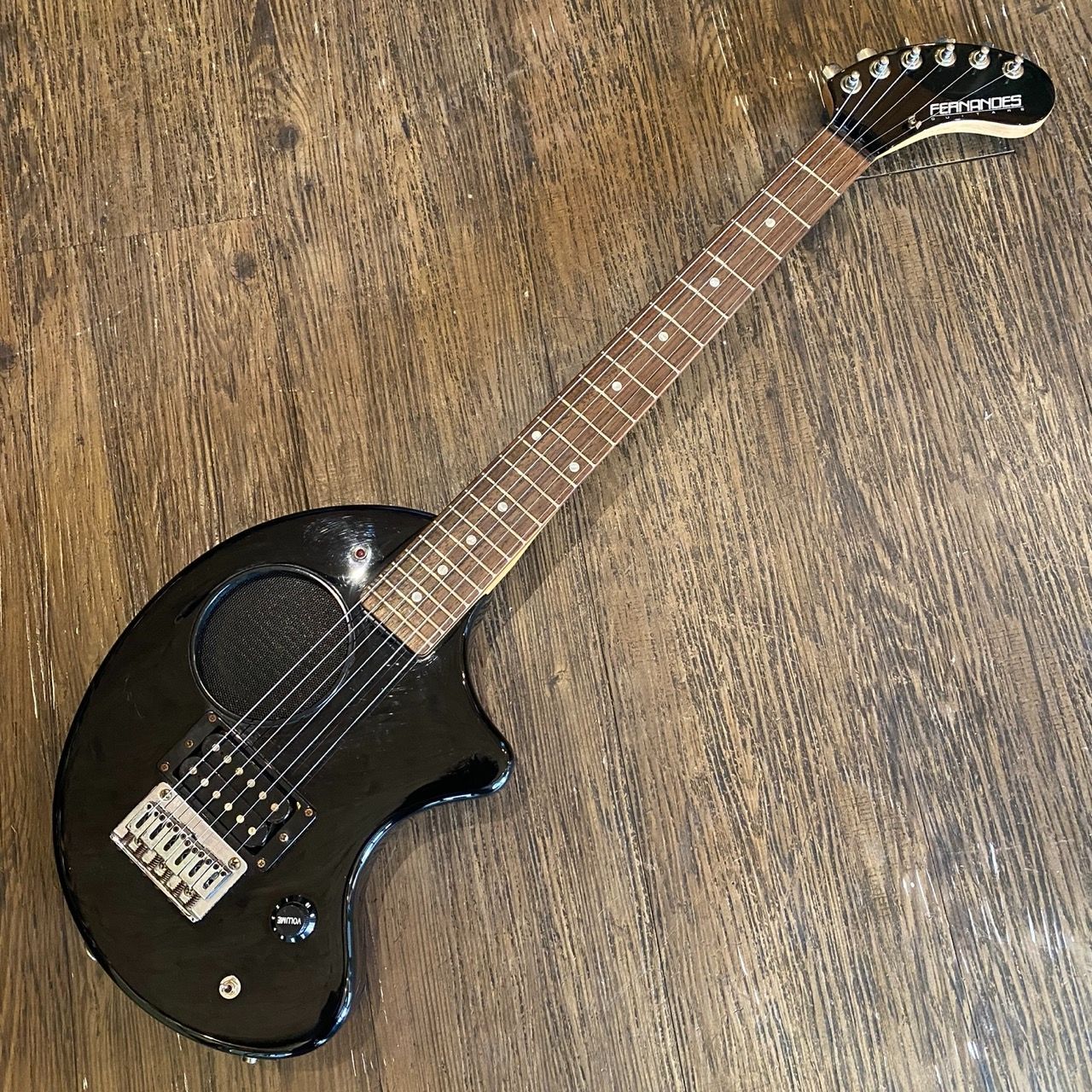 Fernandes ZO-3 Electric Guitar アンプ内蔵 エレキギター