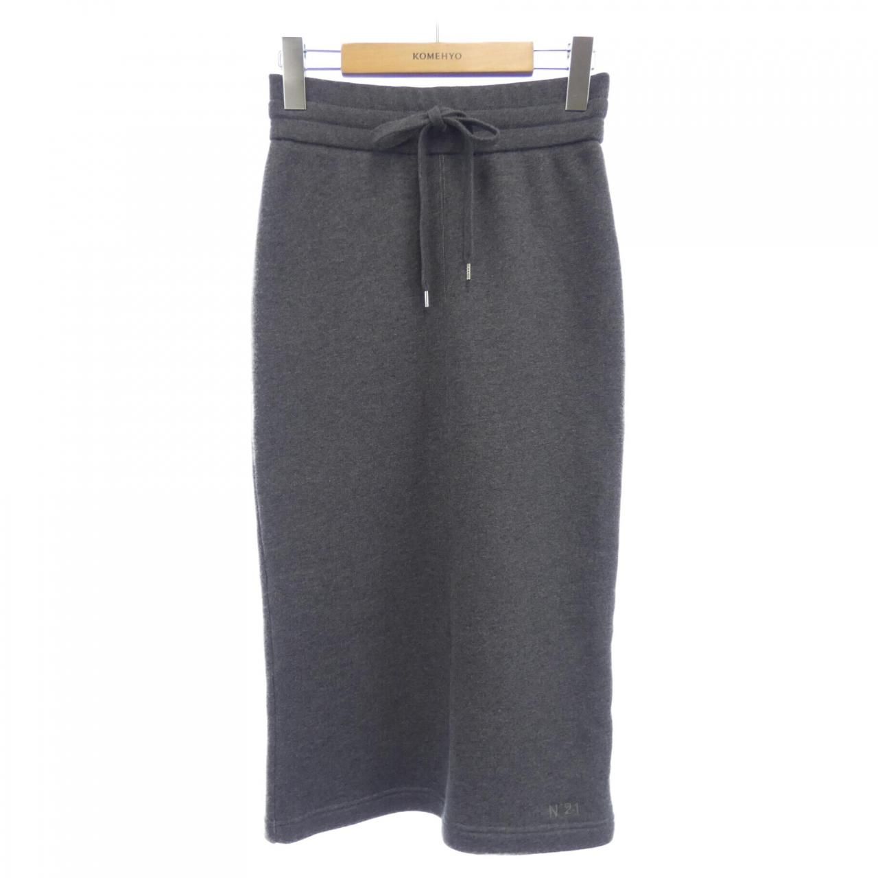 ヌメロヴェントゥーノ N°21 スカート - メルカリ