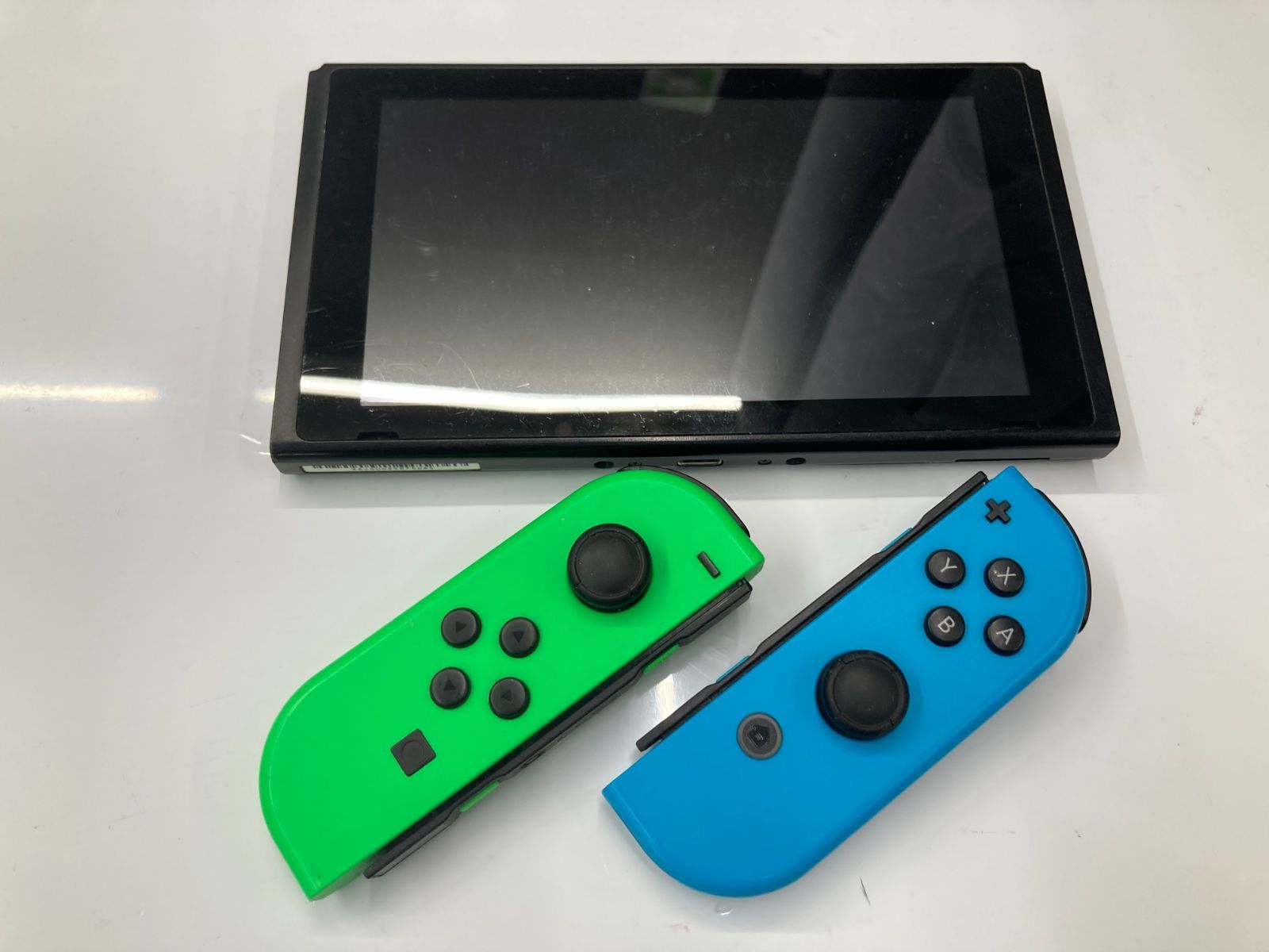 ジャンク商品につき商品説明必読】Nintendo Switch 本体《Joy-Con(L
