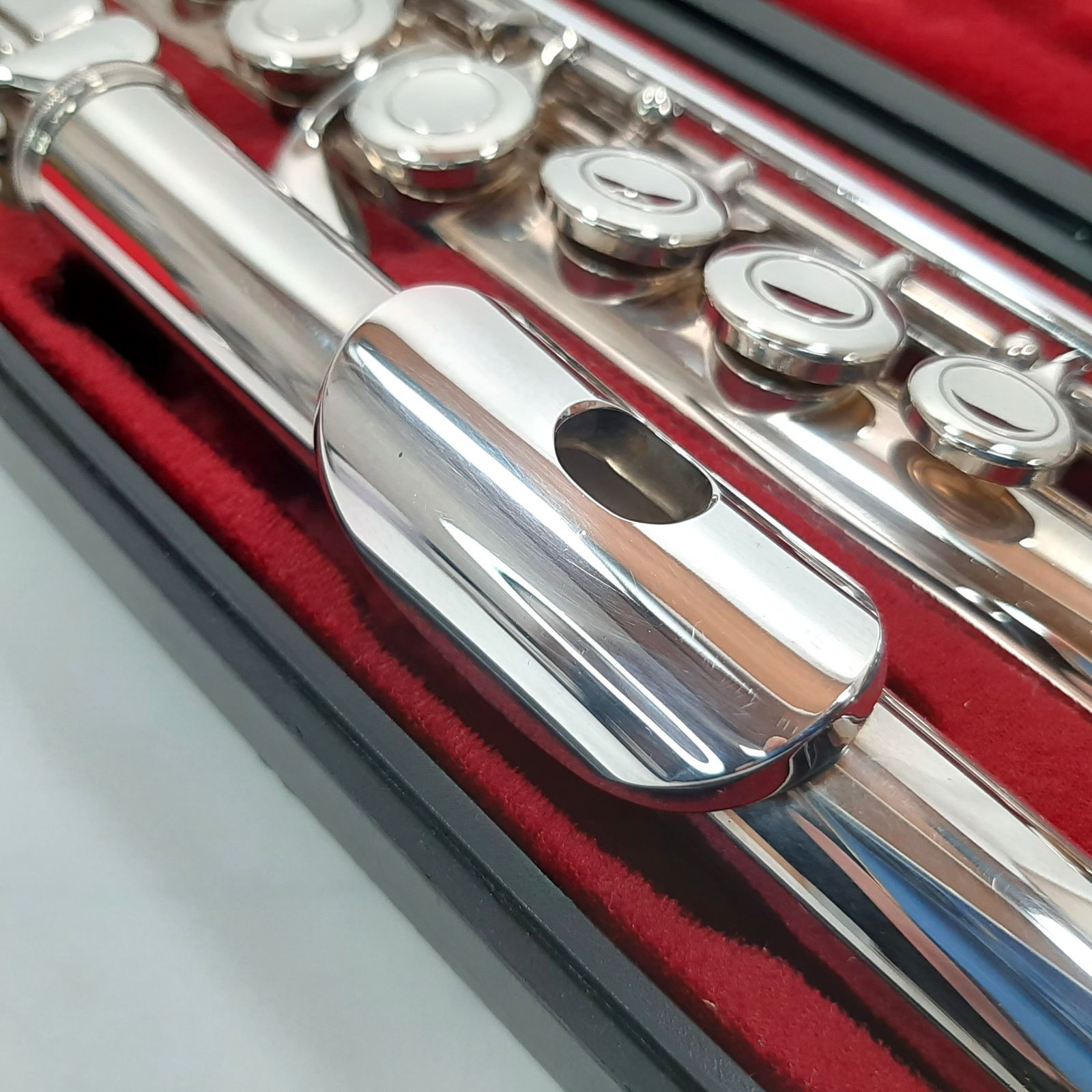 YAMAHA YFL-211S Eメカ ヤマハ フルート ハードケース付き 257414