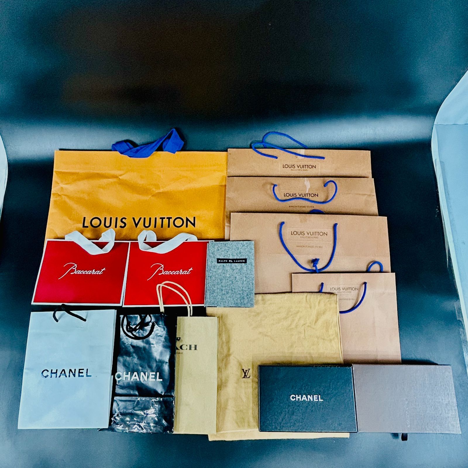 on797 ブランド ショッパー まとめ 紙袋 箱 CHANEL / LOUIS VUITTON