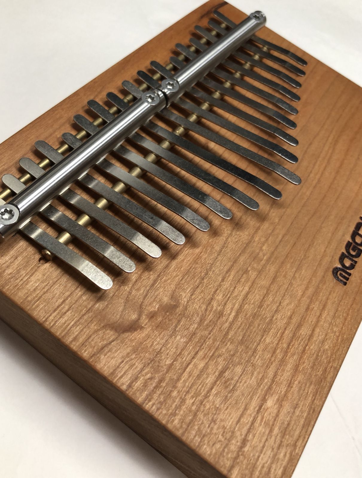 美品◇MAGADI M17 カリンバ - メルカリ
