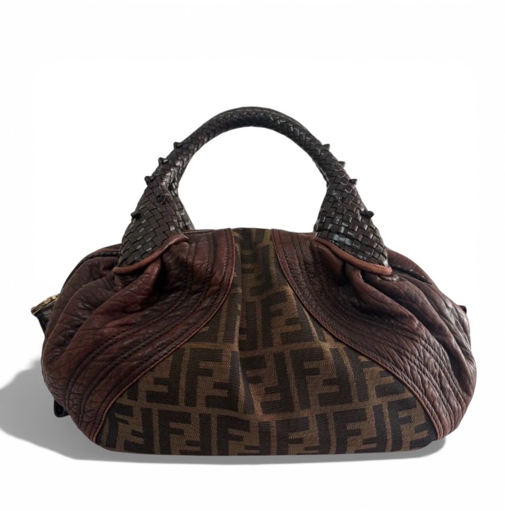 フェンディ FENDI ズッカ柄 スパイバッグ ミニ ハンドバッグ レザー