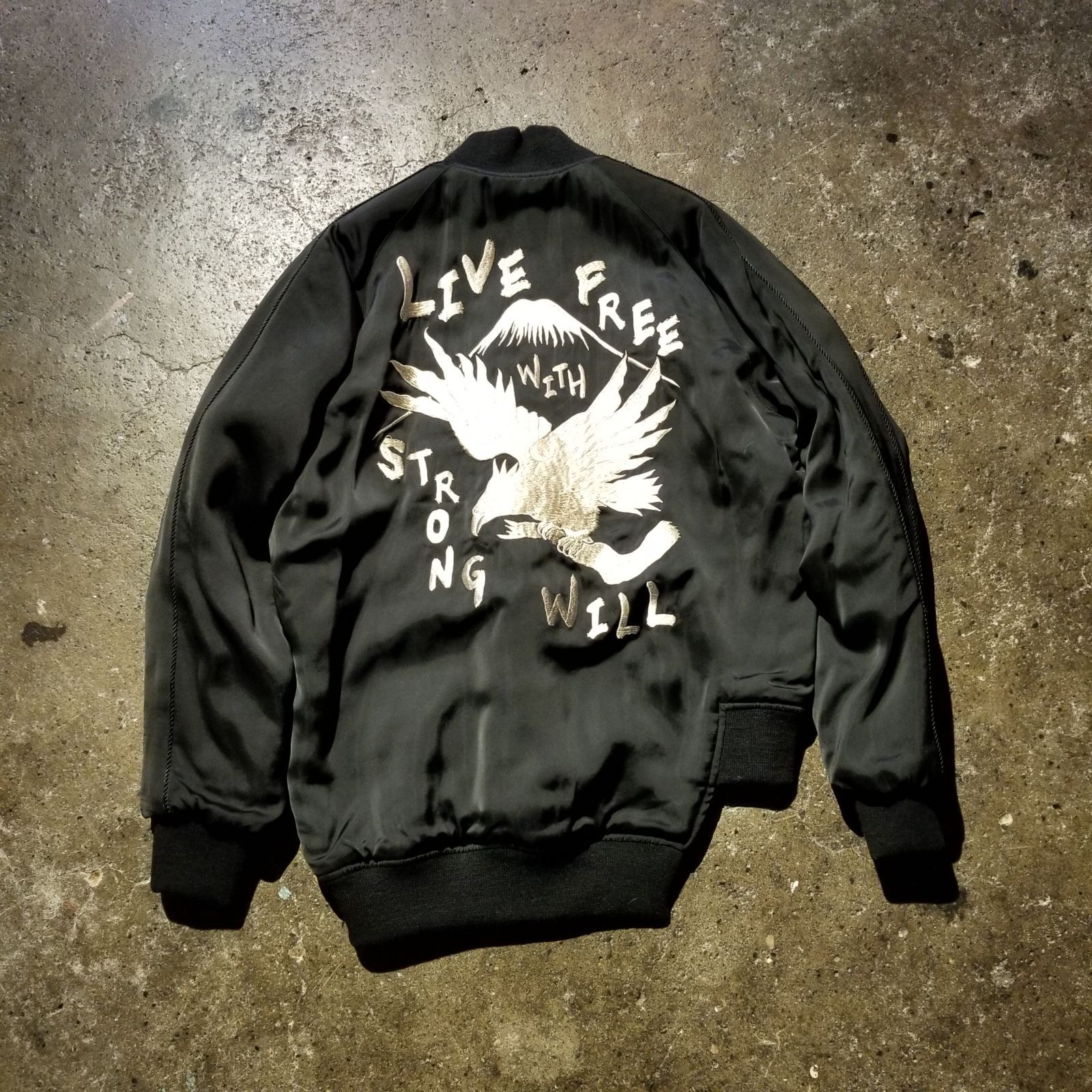 COMME des GARCONS 24aw 青山オリジナル ×港商 捻れ スカジャン LIVE