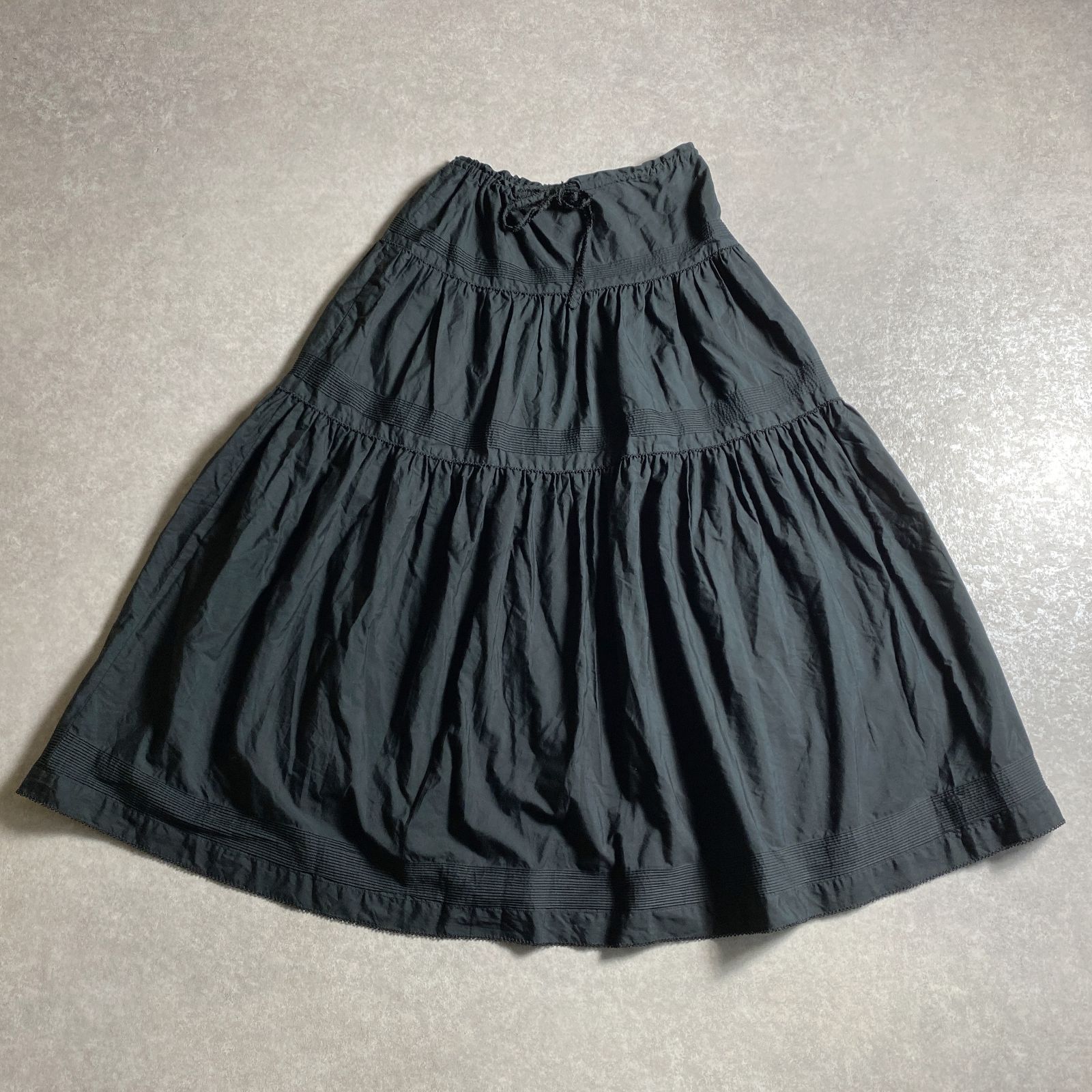 カネコイサオロングフレアスカート 黒とグレー ☆カネコイサオ/最高級