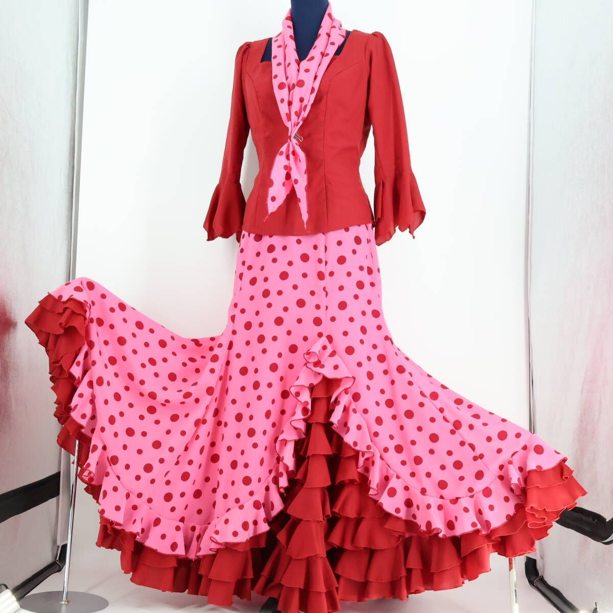 美品 フラメンコ衣装】レッド 上下セット ツーピース セットアップ