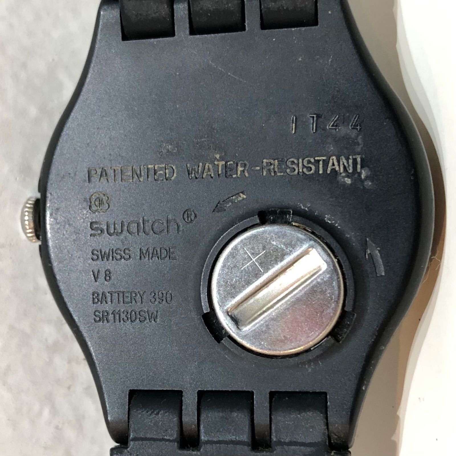 823 スウォッチ 腕時計 クォーツ SWATCH SWISS SR1130SW スイス 黒