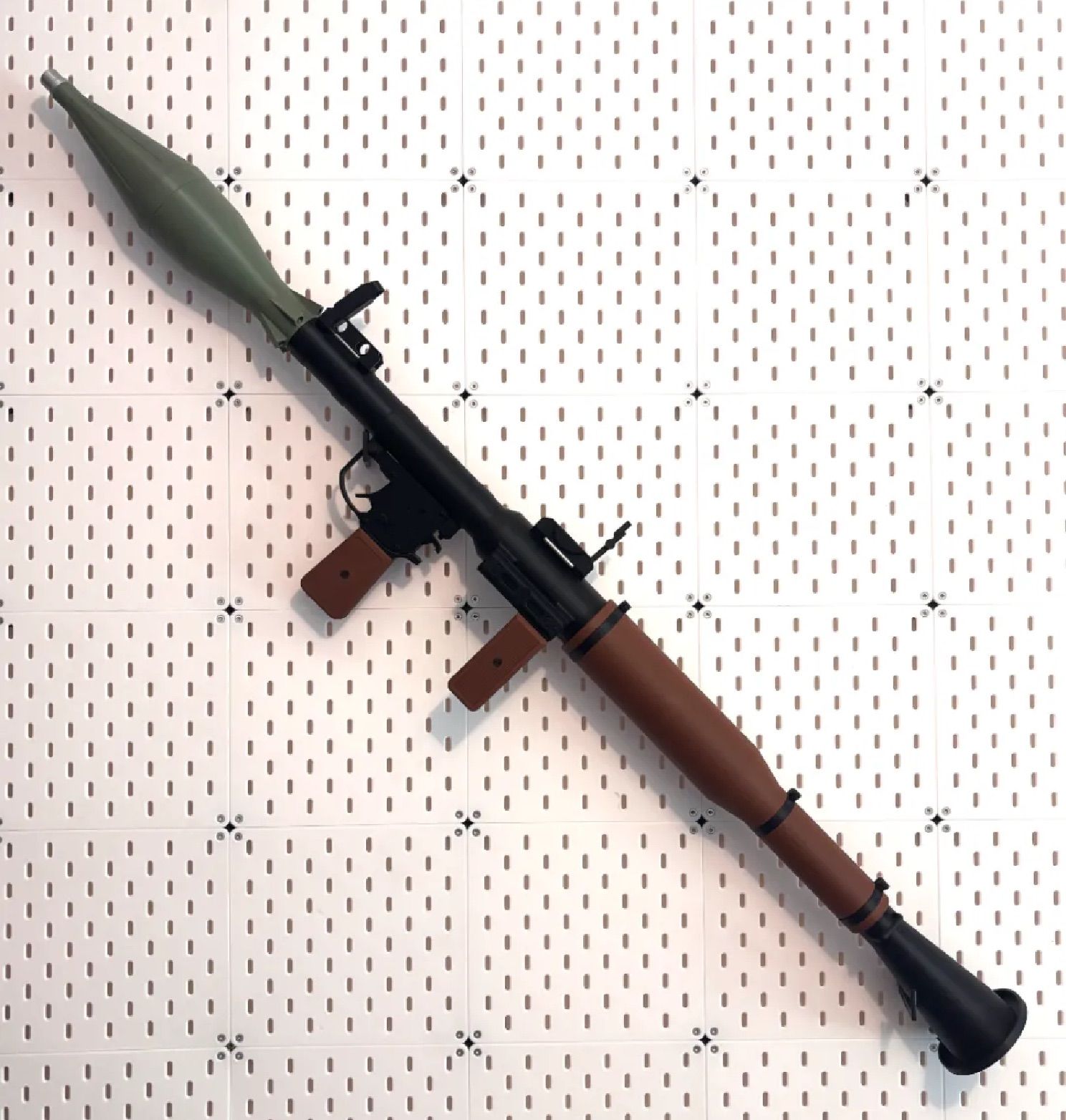 原寸大］RPG-7 ロケットランチャー サバゲー コスプレ ミリタリー