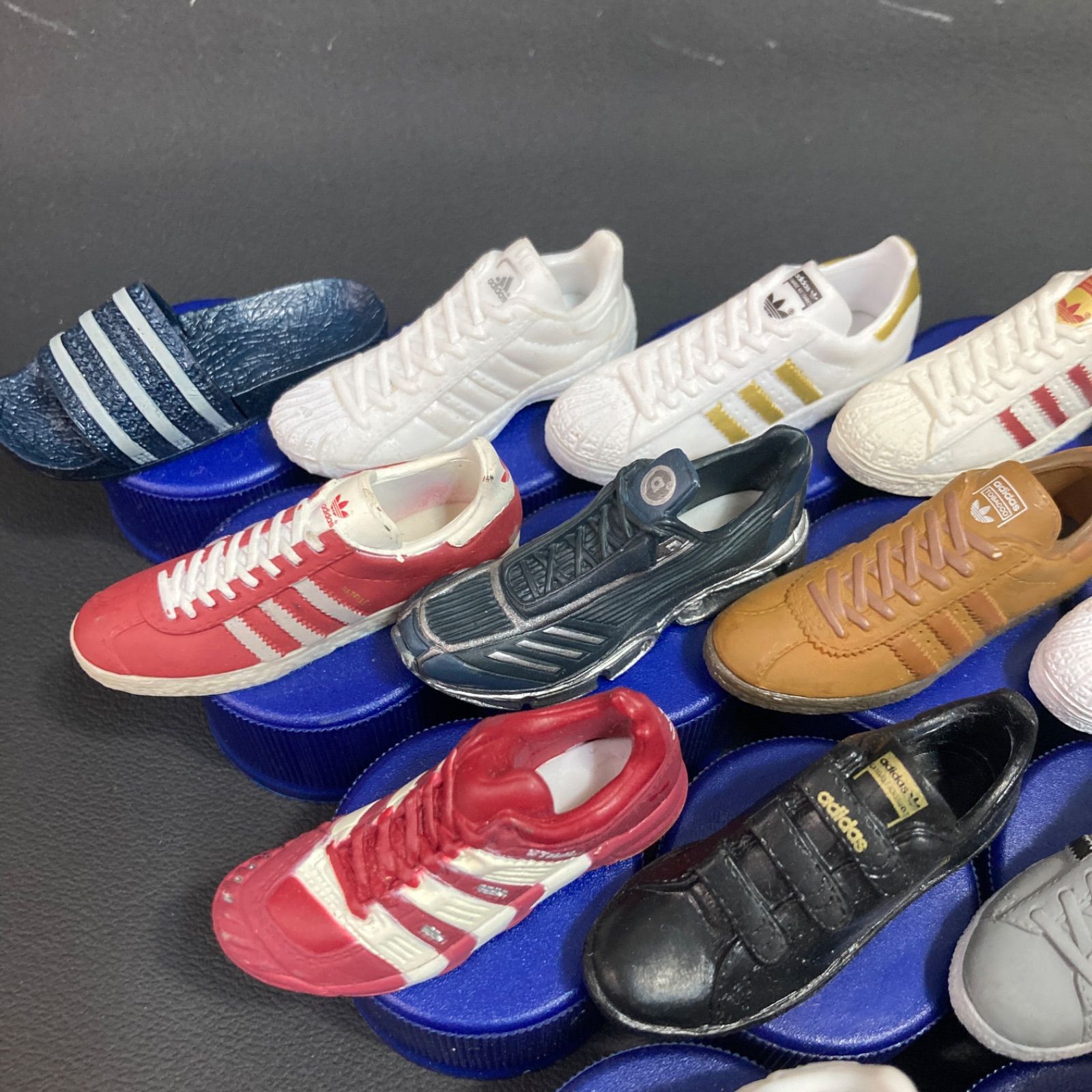 ペプシ ボトルキャップ adidas アディダス スニーカー フィギュア