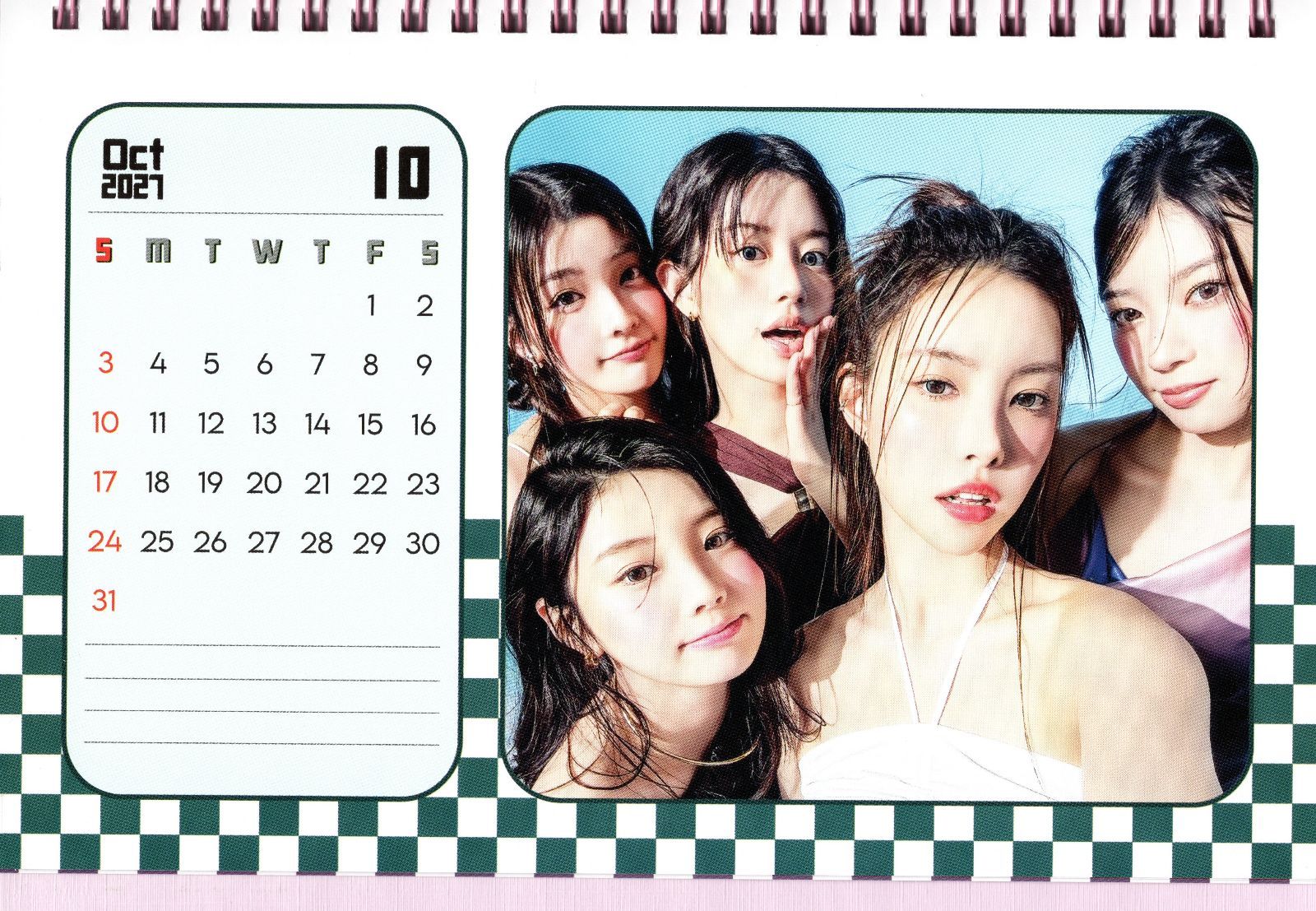 ILLIT アイリット グッズ 卓上 カレンダー (写真集) 2026~2027年(2年分