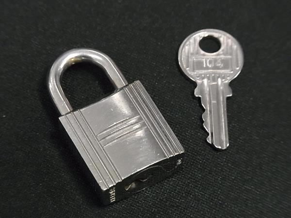□美品□ HERMES エルメス カデナ 南京錠 パドロック 104 鍵 キー