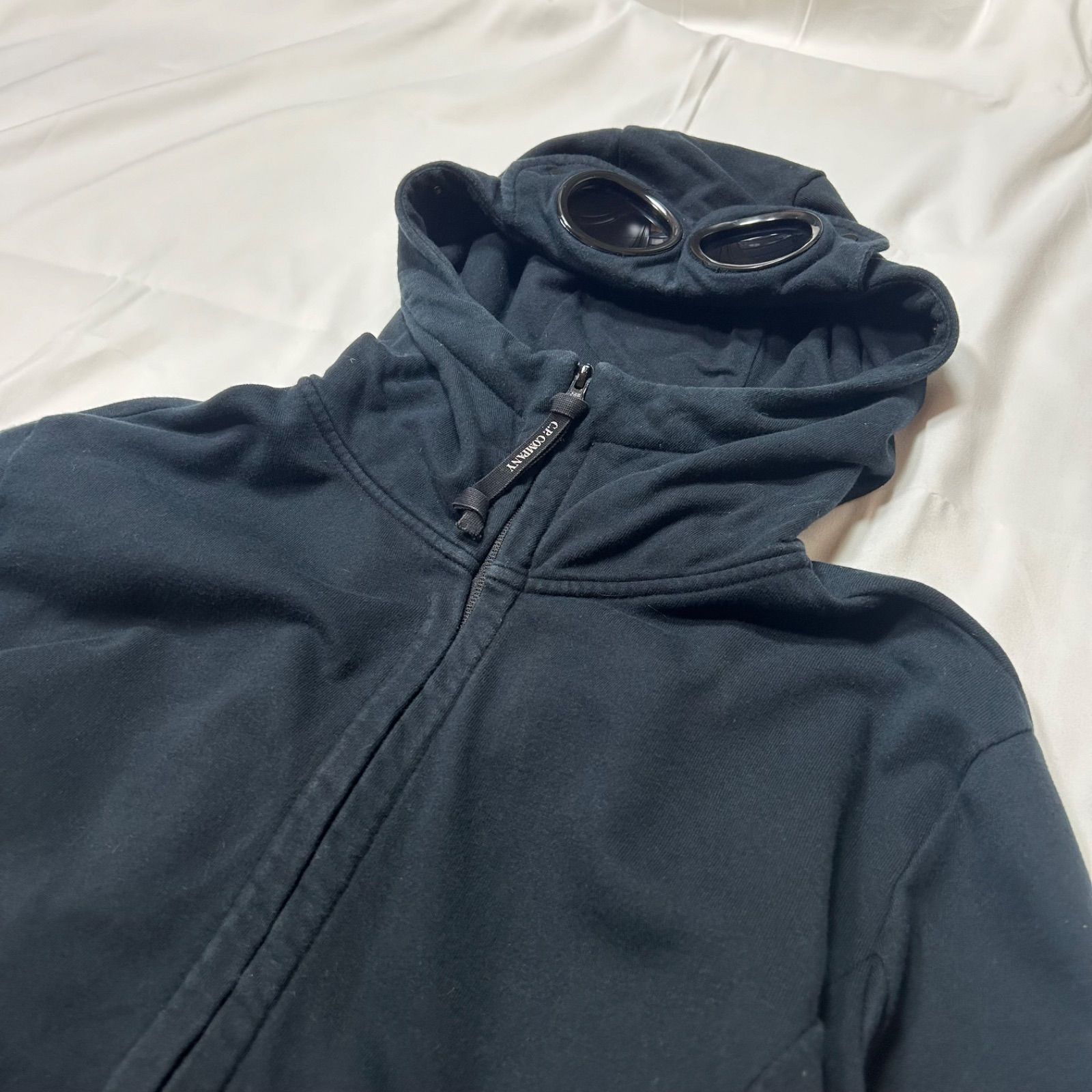 C.P. COMPANY Cotton Goggle Zip-Up Hoodie - Dark Navy - メルカリ