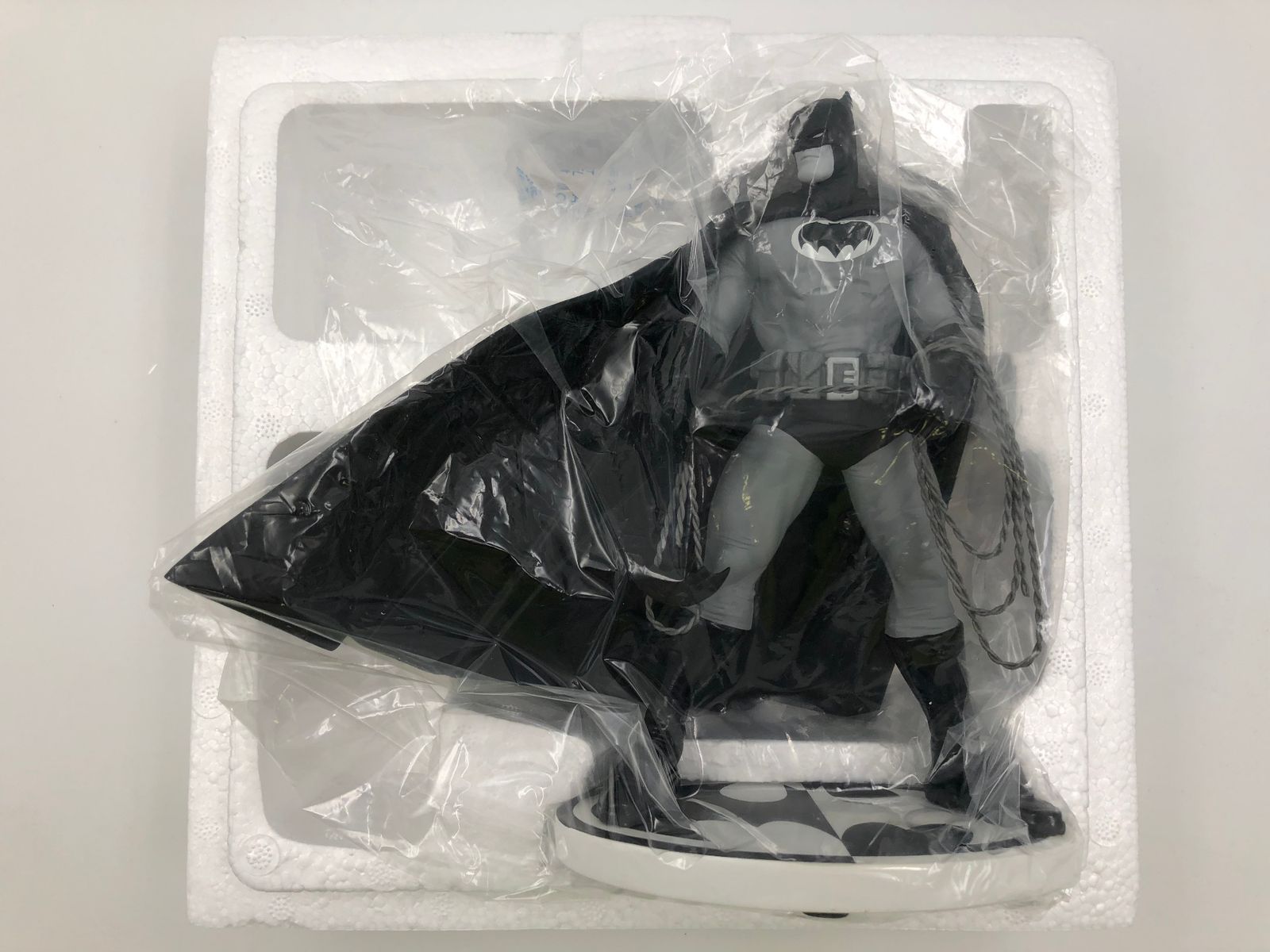 ♪) DCコレクタブルズ バットマン フランク・ミラー ver.2.0