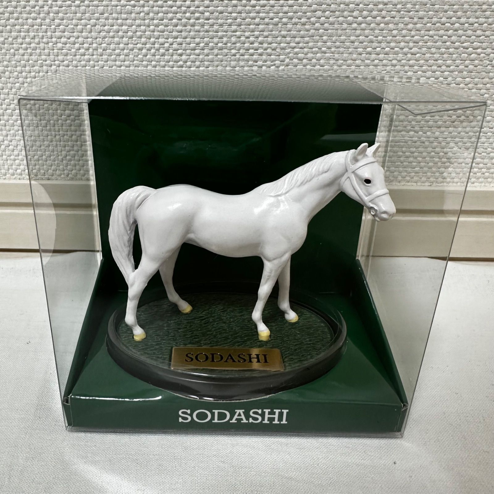 新品 ソダシ ホース フィギュア JRA ターフィー 競馬 グッズ - メルカリ
