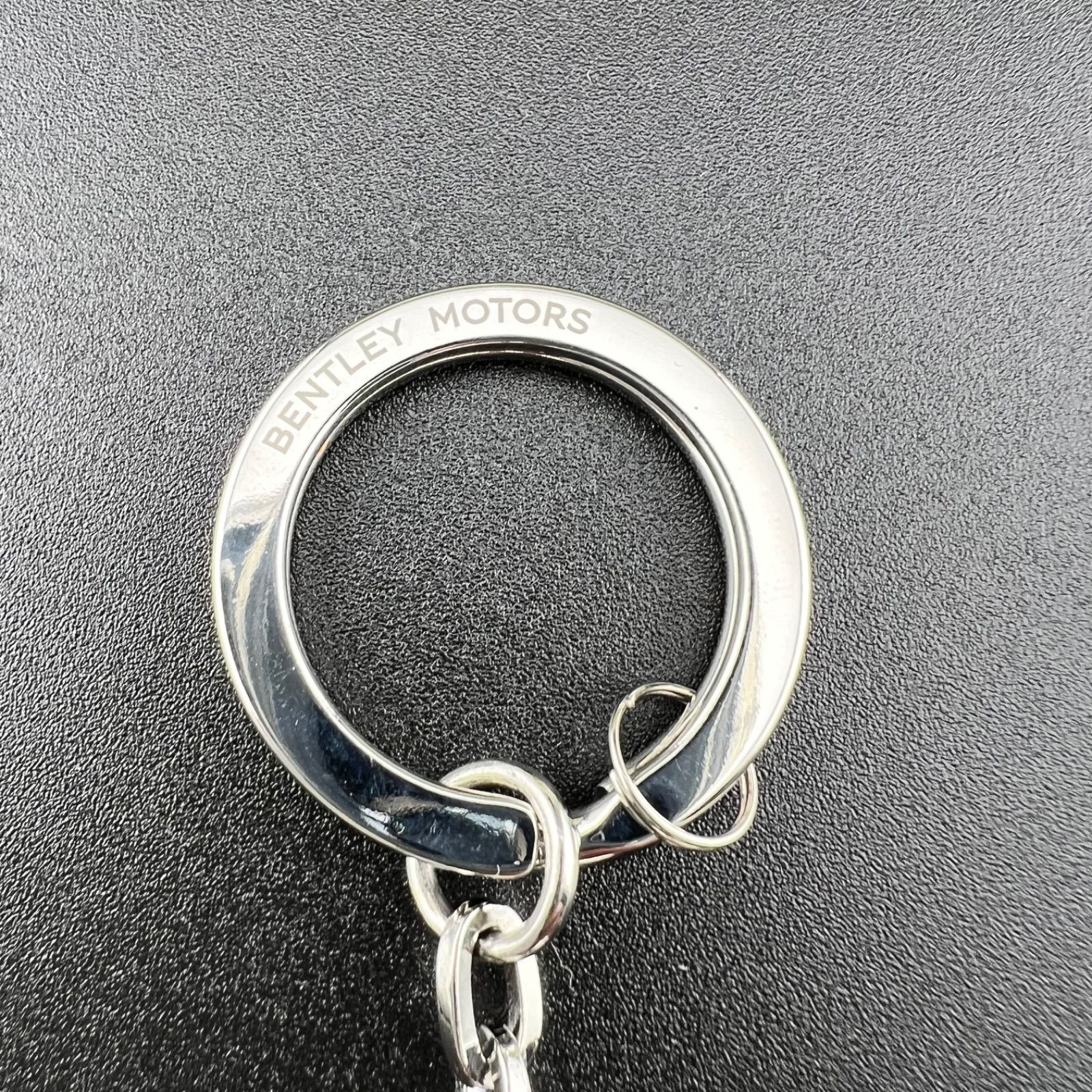 BENTLEY ベントレー キーホルダー キーリング グリーン - メルカリ
