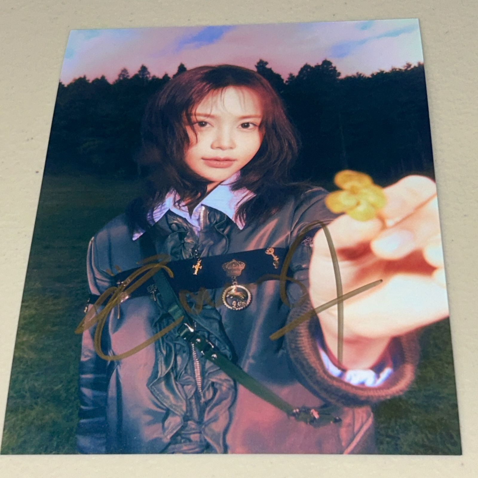 Hearts2Hearts カルメン 直筆サイン スチール写真(2Lサイズ) - メルカリ