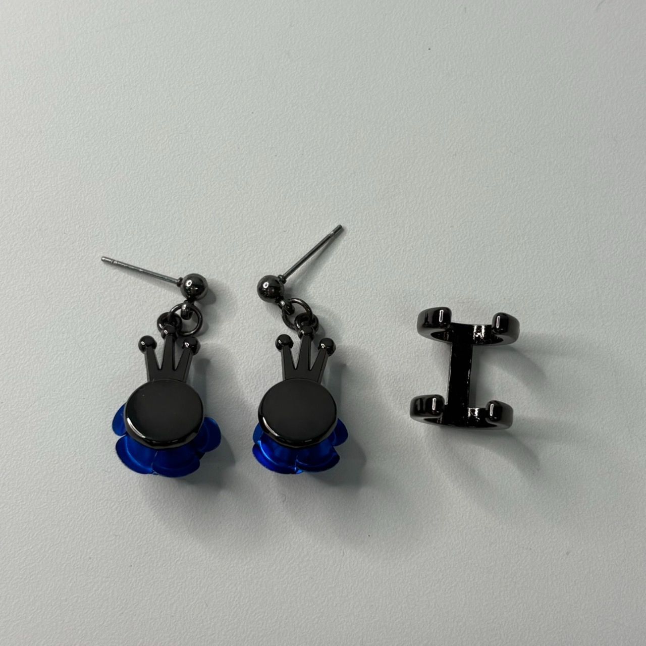 中古品】Ado SPECIAL LIVE 2024「心臓」 ファッショナブルピアス