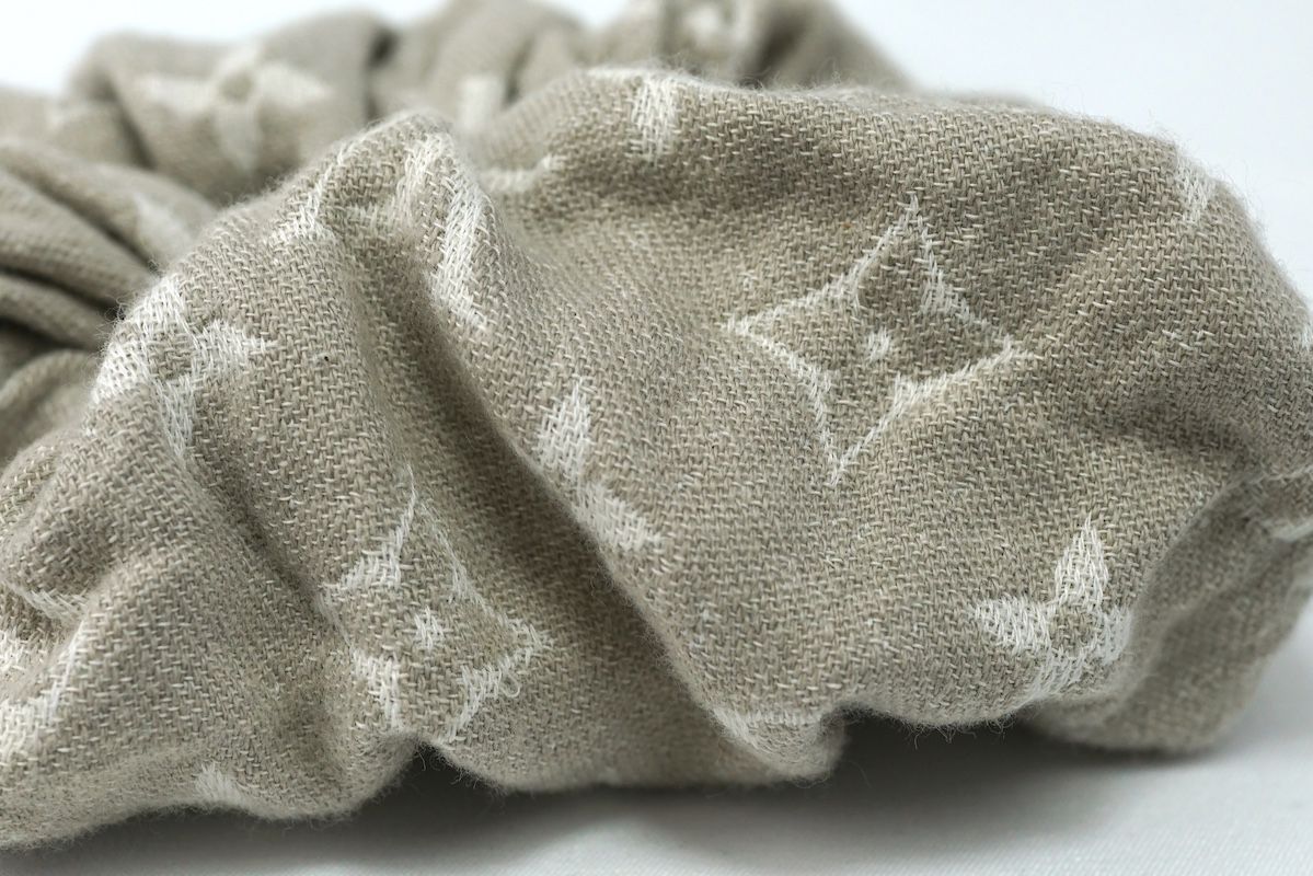 LOUIS VUITTON ルイヴィトン シュシュ モノグラム ジャカード デニム