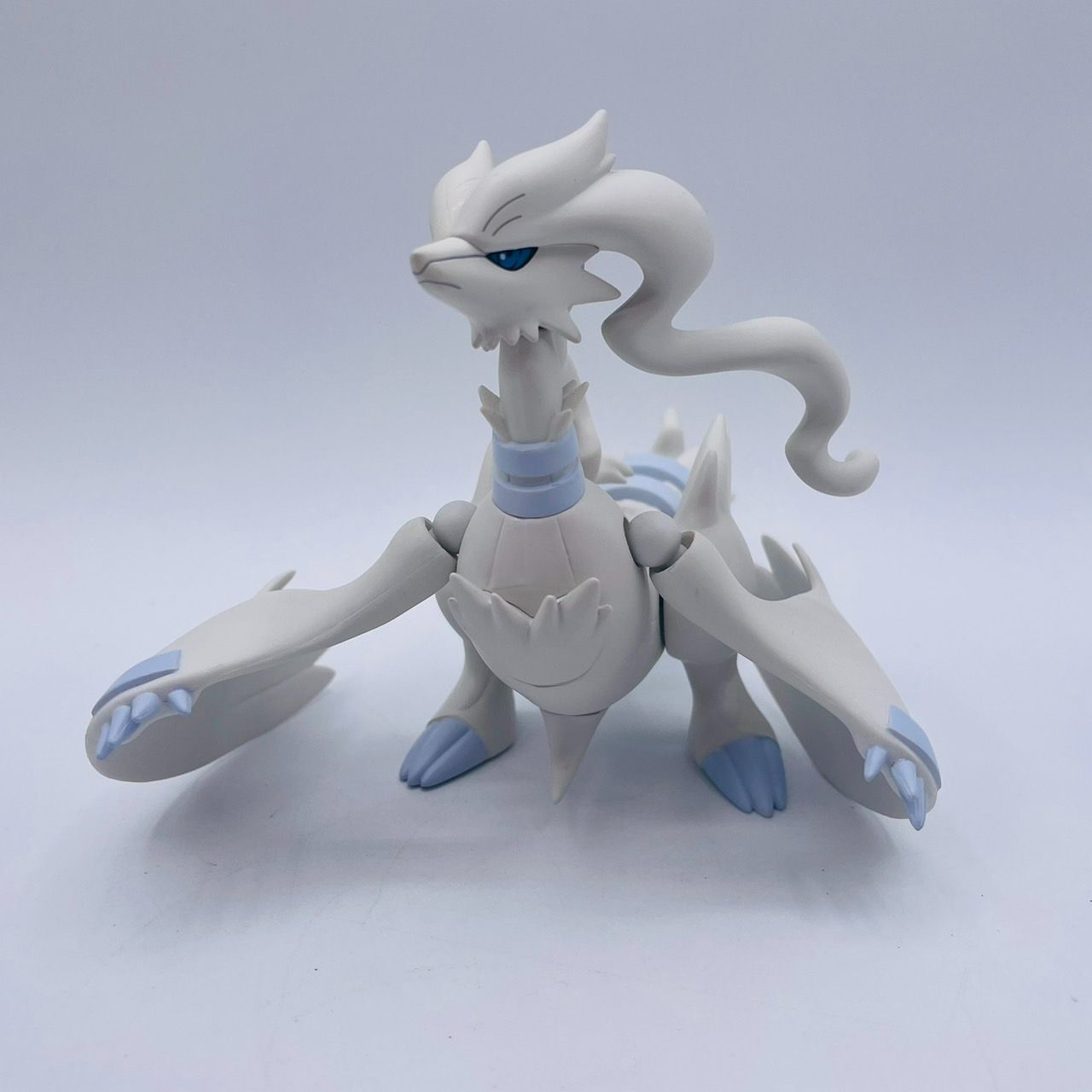 ねんどろいど N エヌ レシラム ポケモンセンター限定 ねんどろいど N