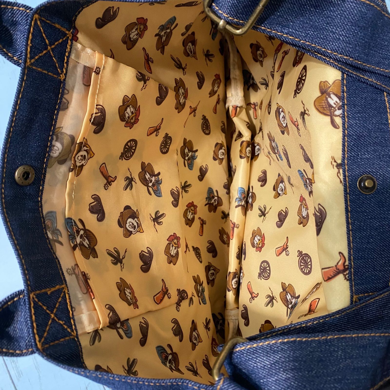 ウエスタンランド ビッグサンダーマウンテン トートバッグ 東京