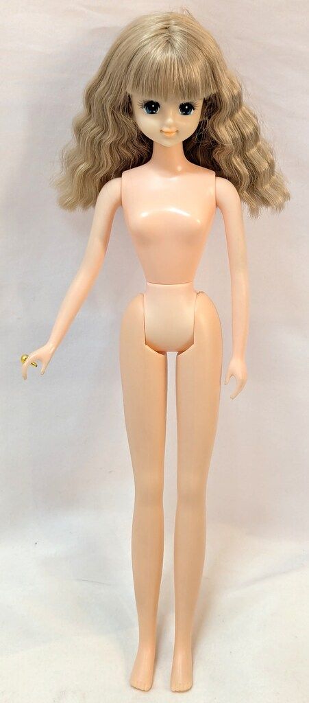 タカラ ジェニー エクセリーナ グレー睫毛 下睫毛無 ソバージュ 白