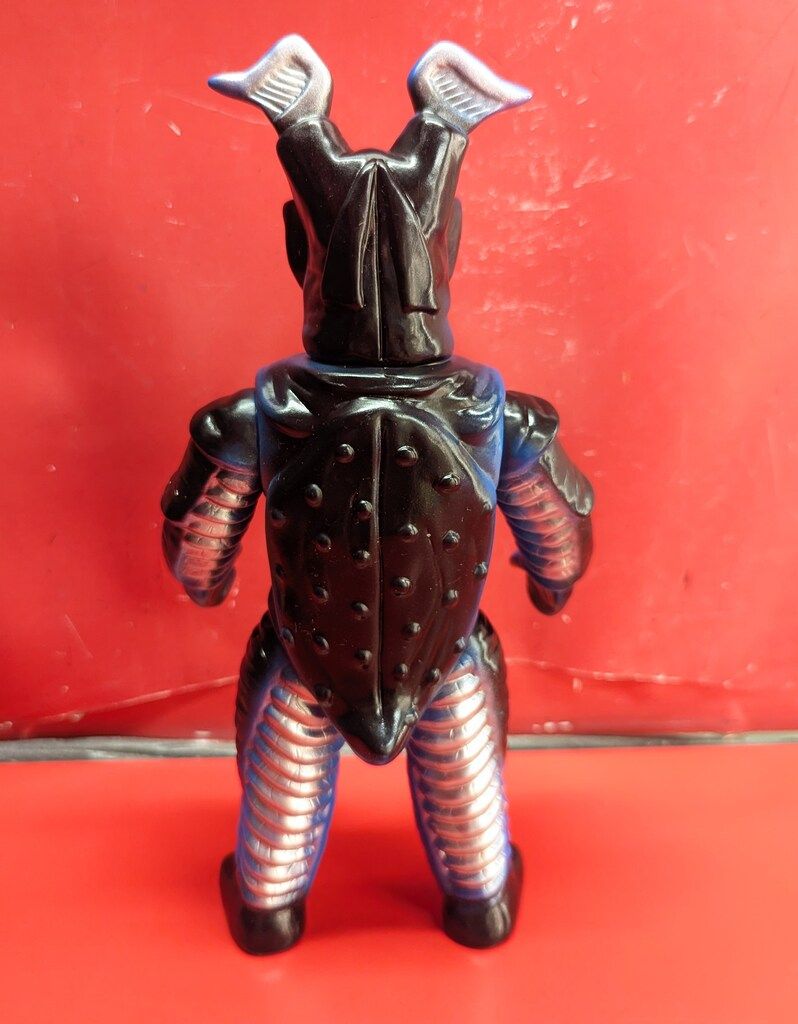 マーミット 怪獣天国 ゼットン青成型黄色銀塗装 - メルカリ