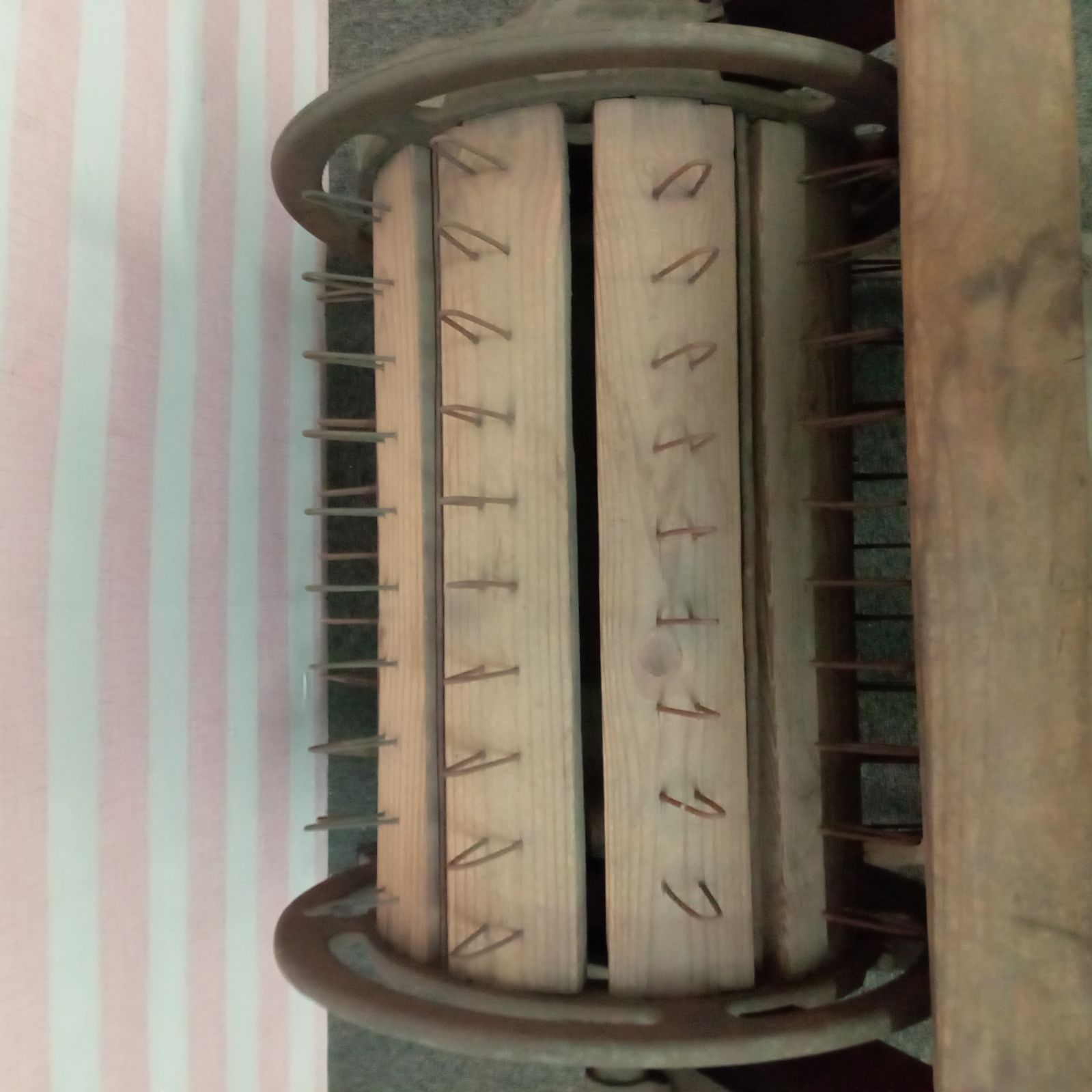 ◯ 足踏み式脱穀機 農機具 古民具 昭和 レトロ アンティーク 脱穀機