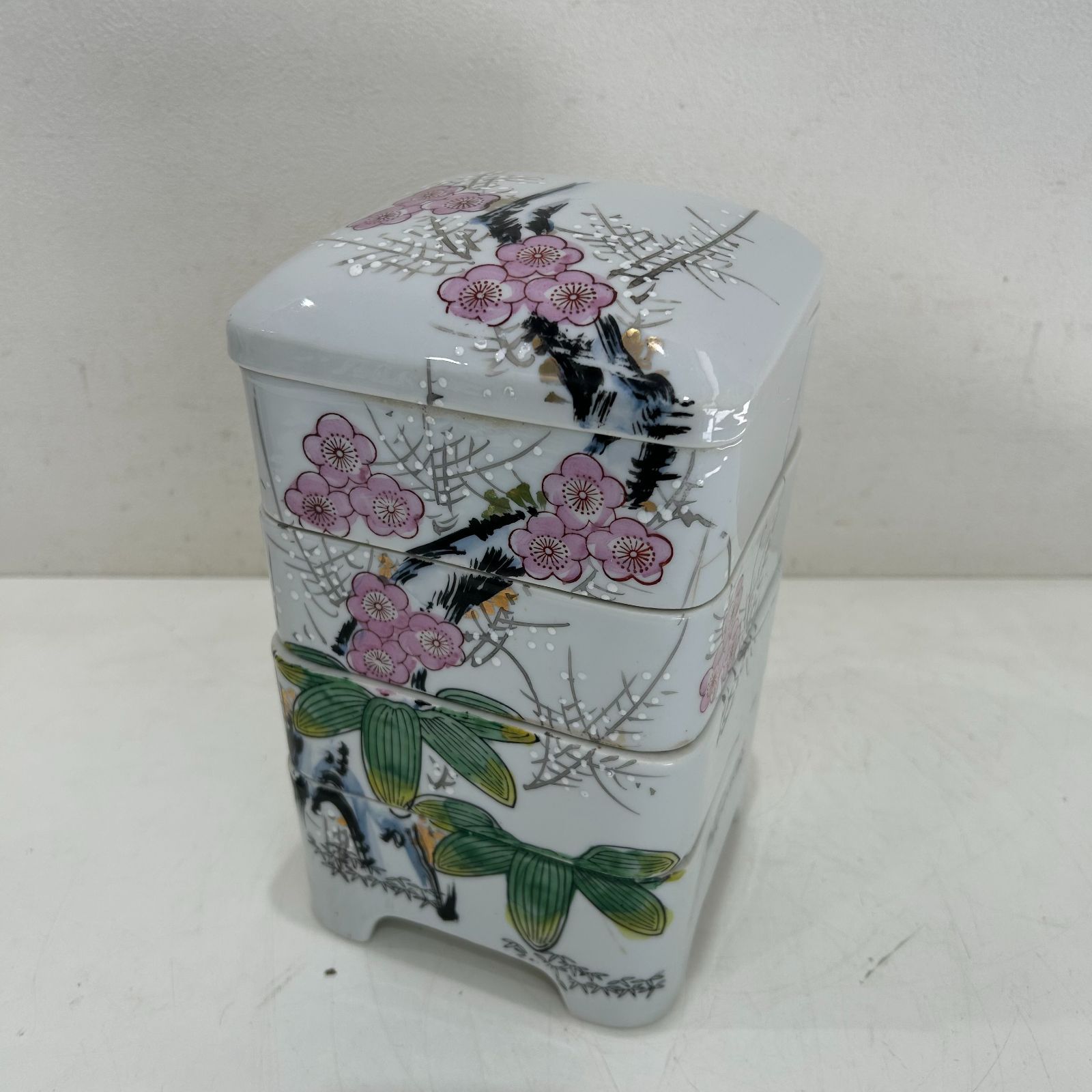 NC1806 昭和レトロ 四段陶器重箱 陶器製 重箱 4段 松竹梅 竹山作 骨董