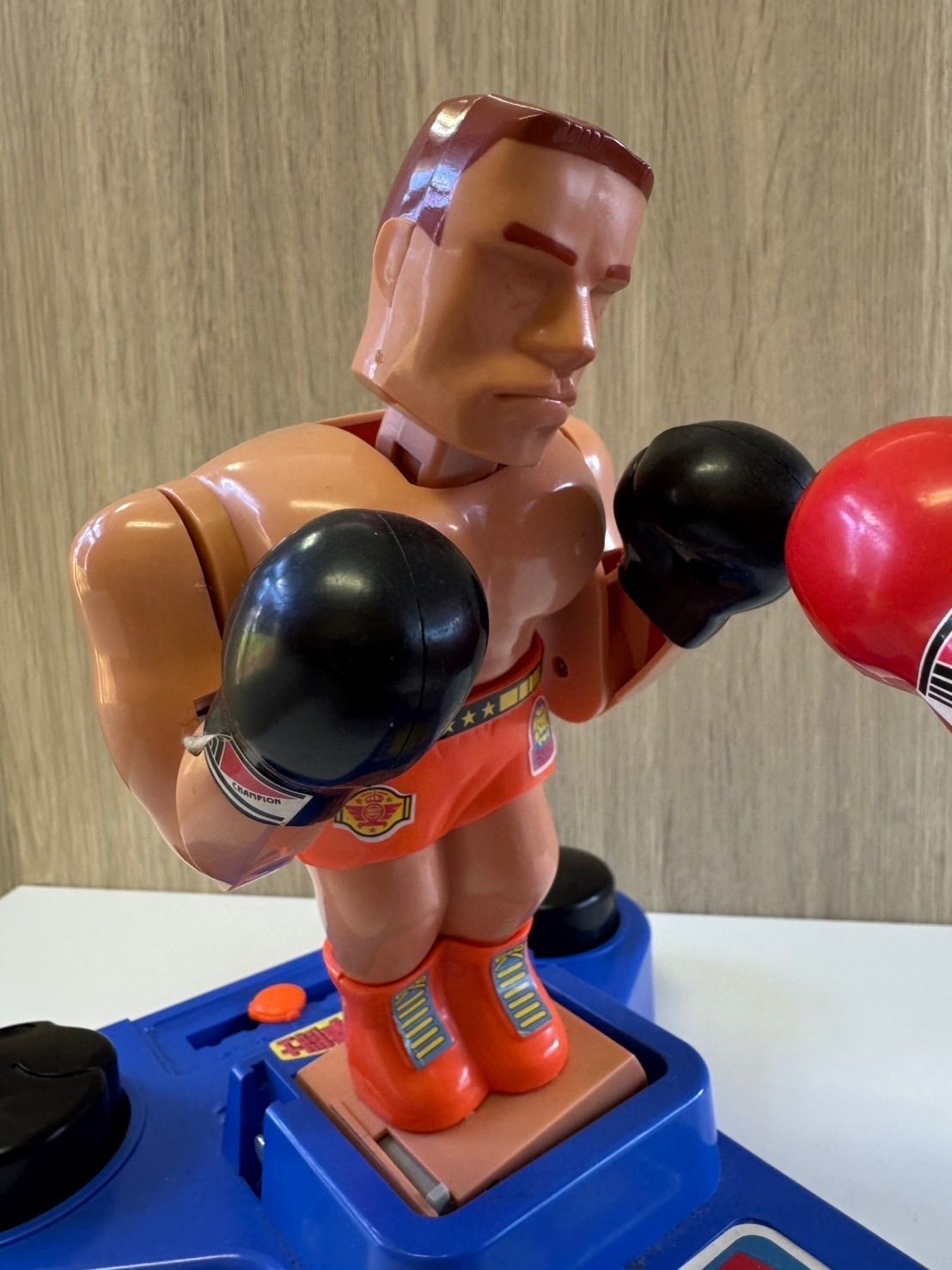 中古品】 TOMMYトミー KOボーイ 拳闘士 ボクシング おもちゃ玩具 現状