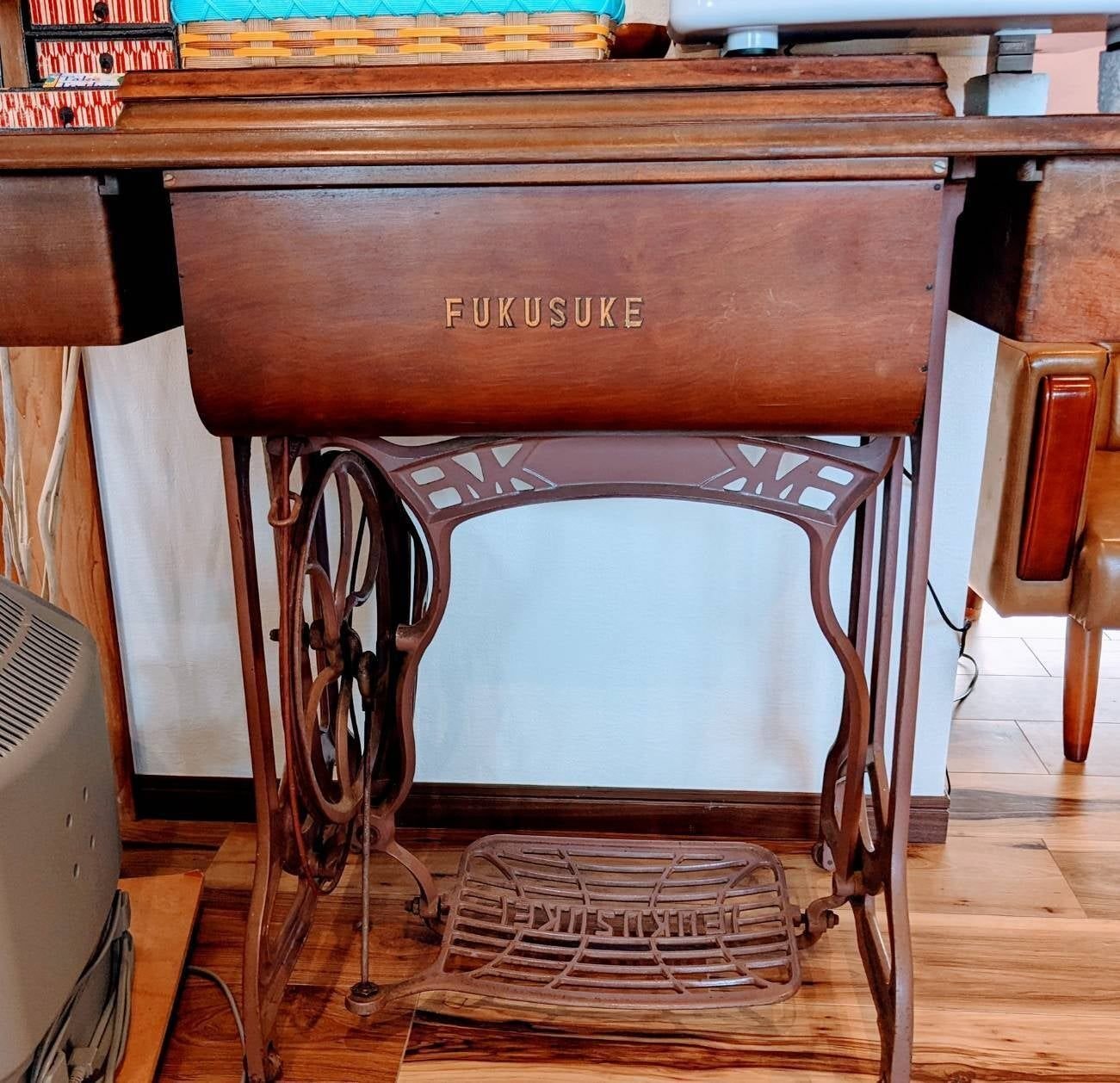 たった1席の昭和レトロ風隠れ家美容室！湯の街別府にプライベート空間