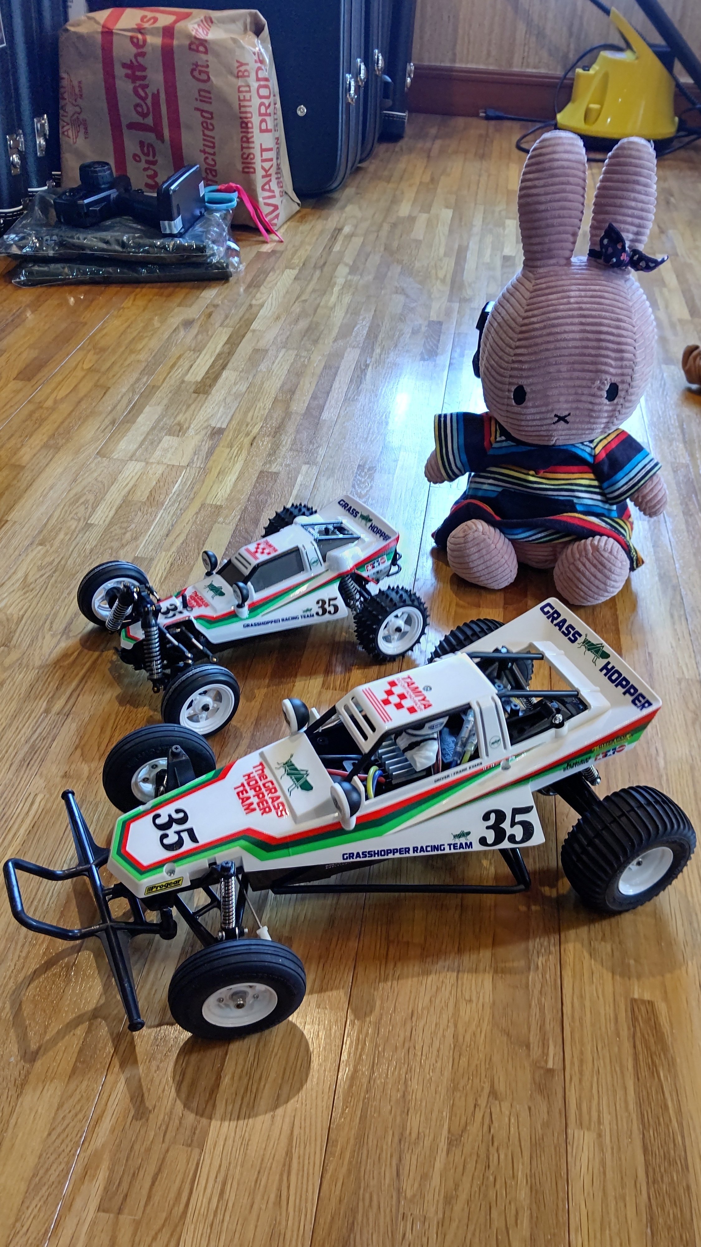 フルサイズ！タミヤの名作ラジコンカー『グラスホッパー』がついに