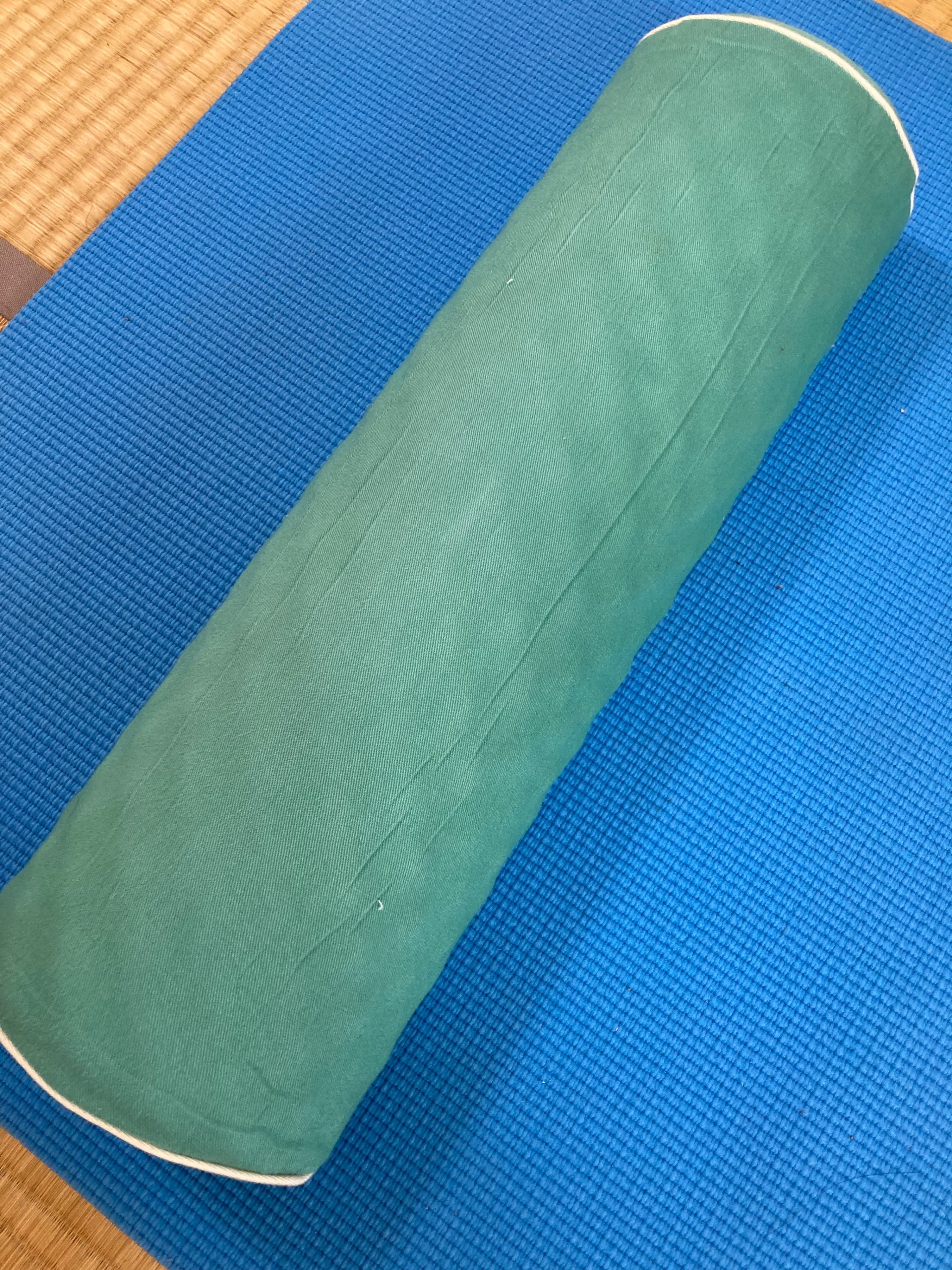 自分の身体を大切にする方法～あおたけ枕を使った体操｜7万5千人