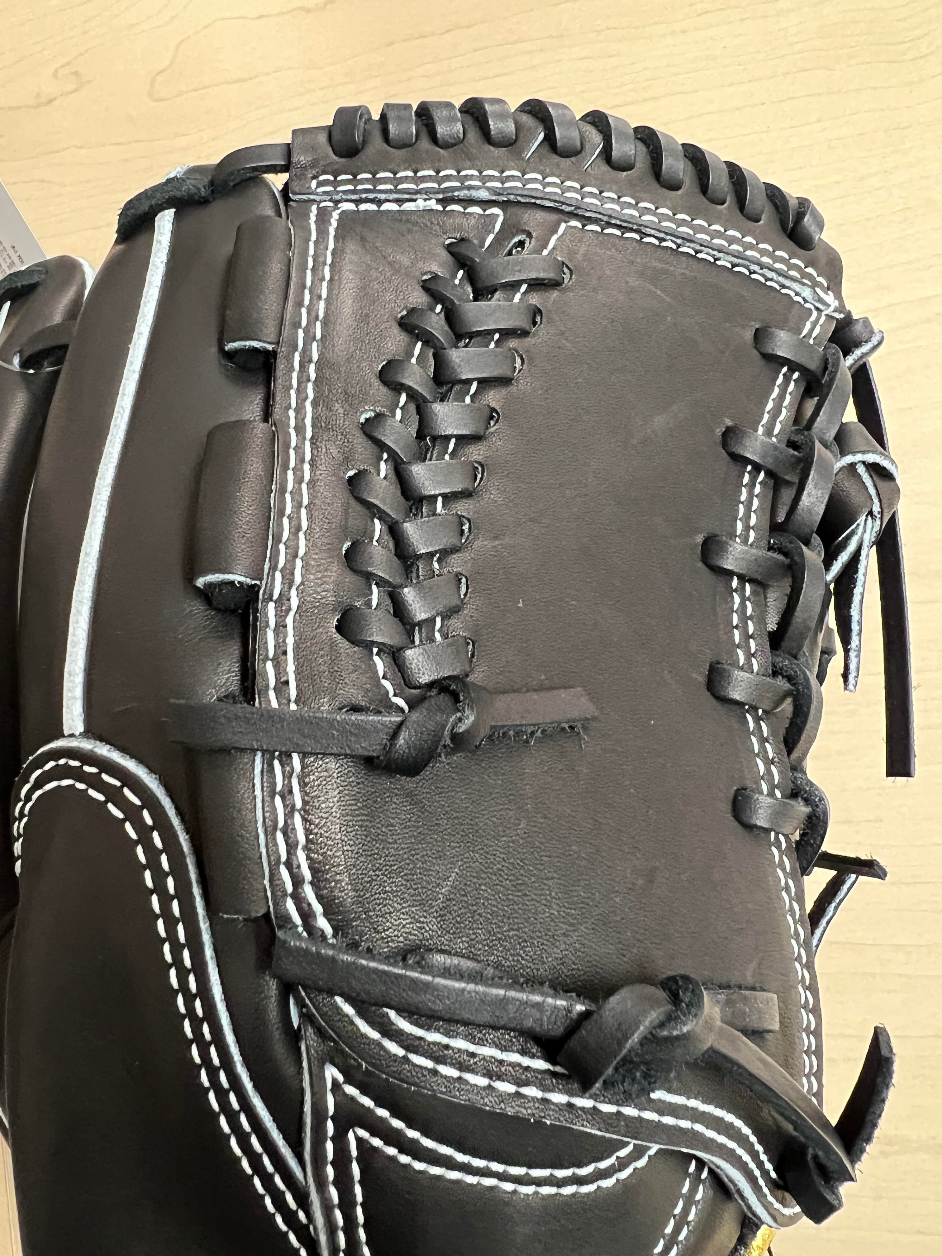 アンダーアーマーのグラブが入荷？！｜アンダーアーマーのスポーツCV