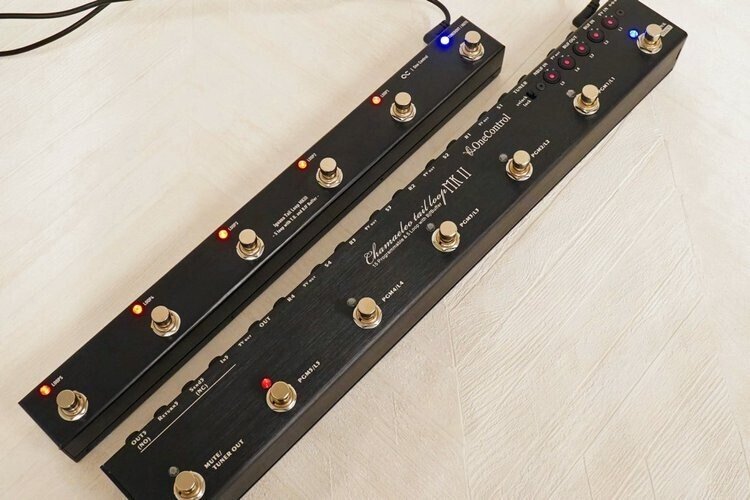 プログラマブルスイッチャーと、プログラムなしのスイッチャーはどう