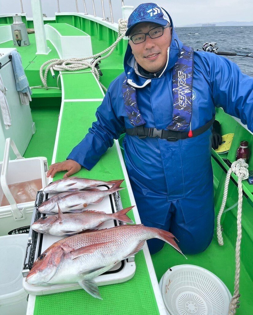 真鯛最大2.8kg！トップ4枚が2名！｜あまさけや丸