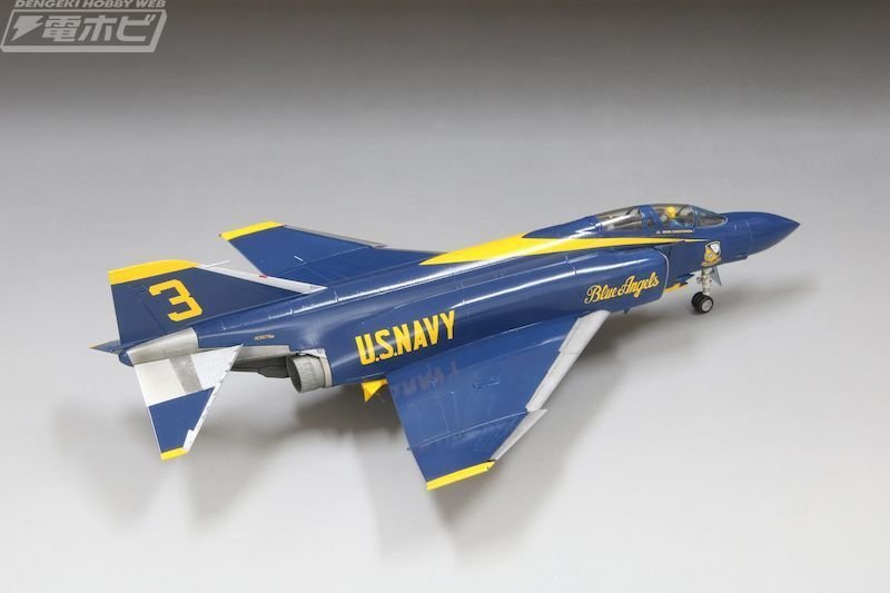 アメリカ海軍「F-4J ブルーエンジェルス」の1/72スケールプラモデルが
