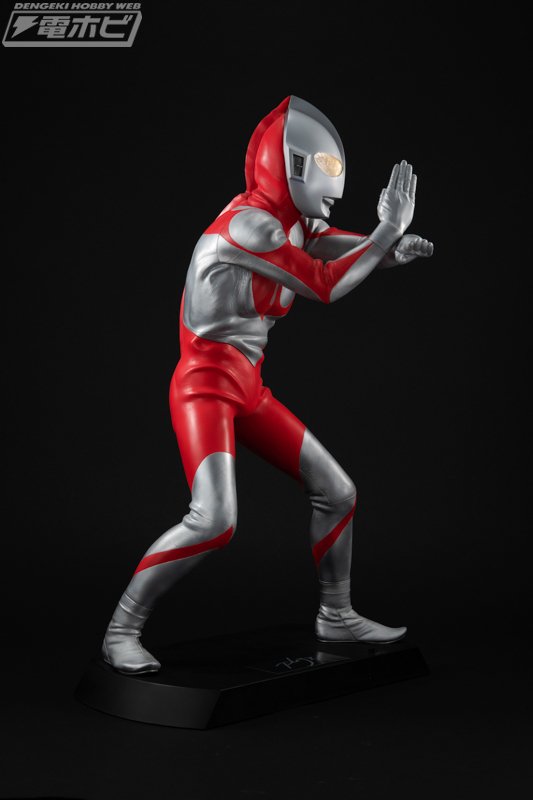 ウルトラマン』Cタイプスーツを徹底再現したメガハウスのフィギュア