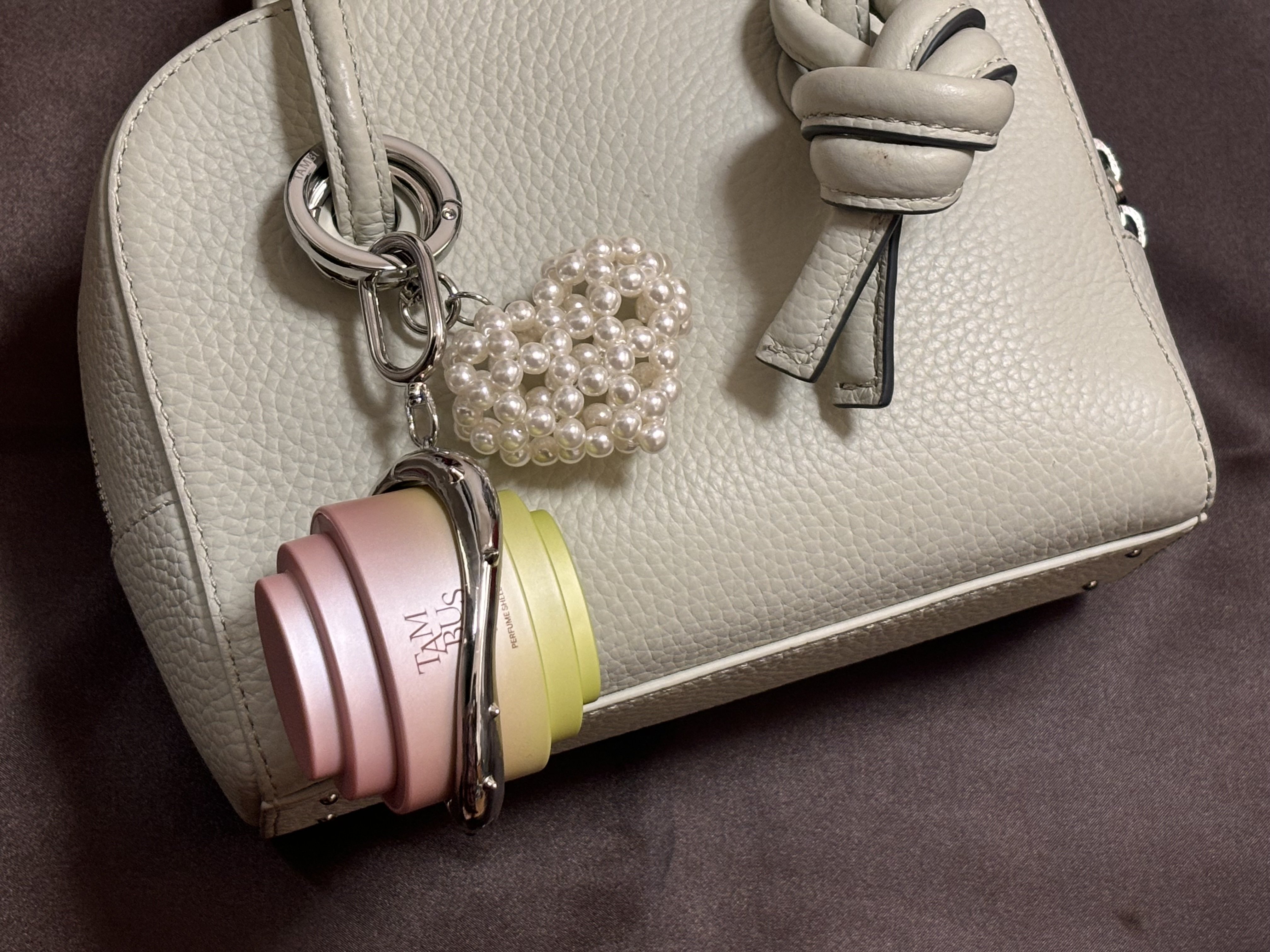 アクセサリー感覚で持ち運べる！タンバリンズの新作ハンドクリームが