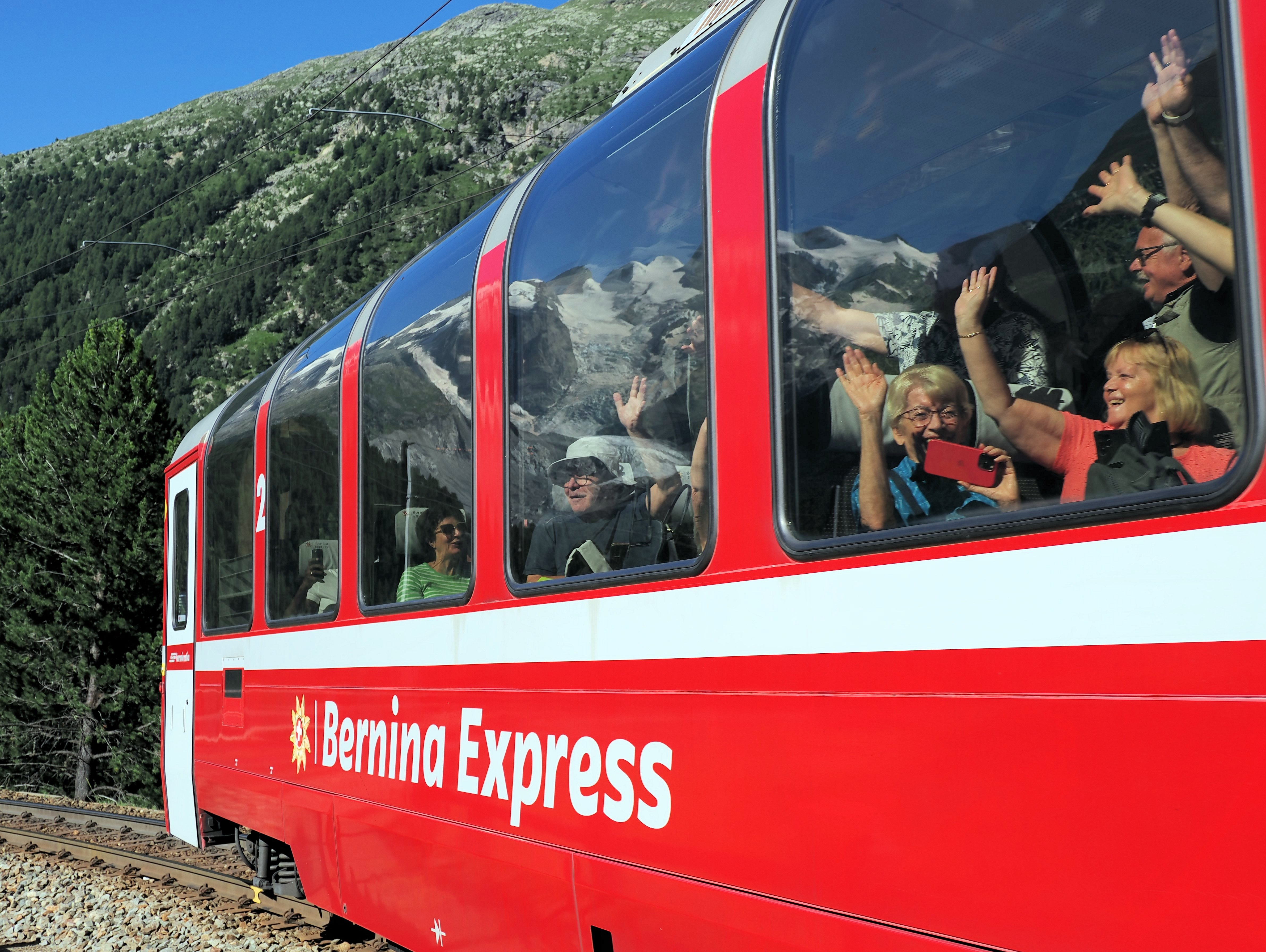 スイスの鉄道は世界一。櫻井寛写真展「列車で行こう！鉄道王国スイスの