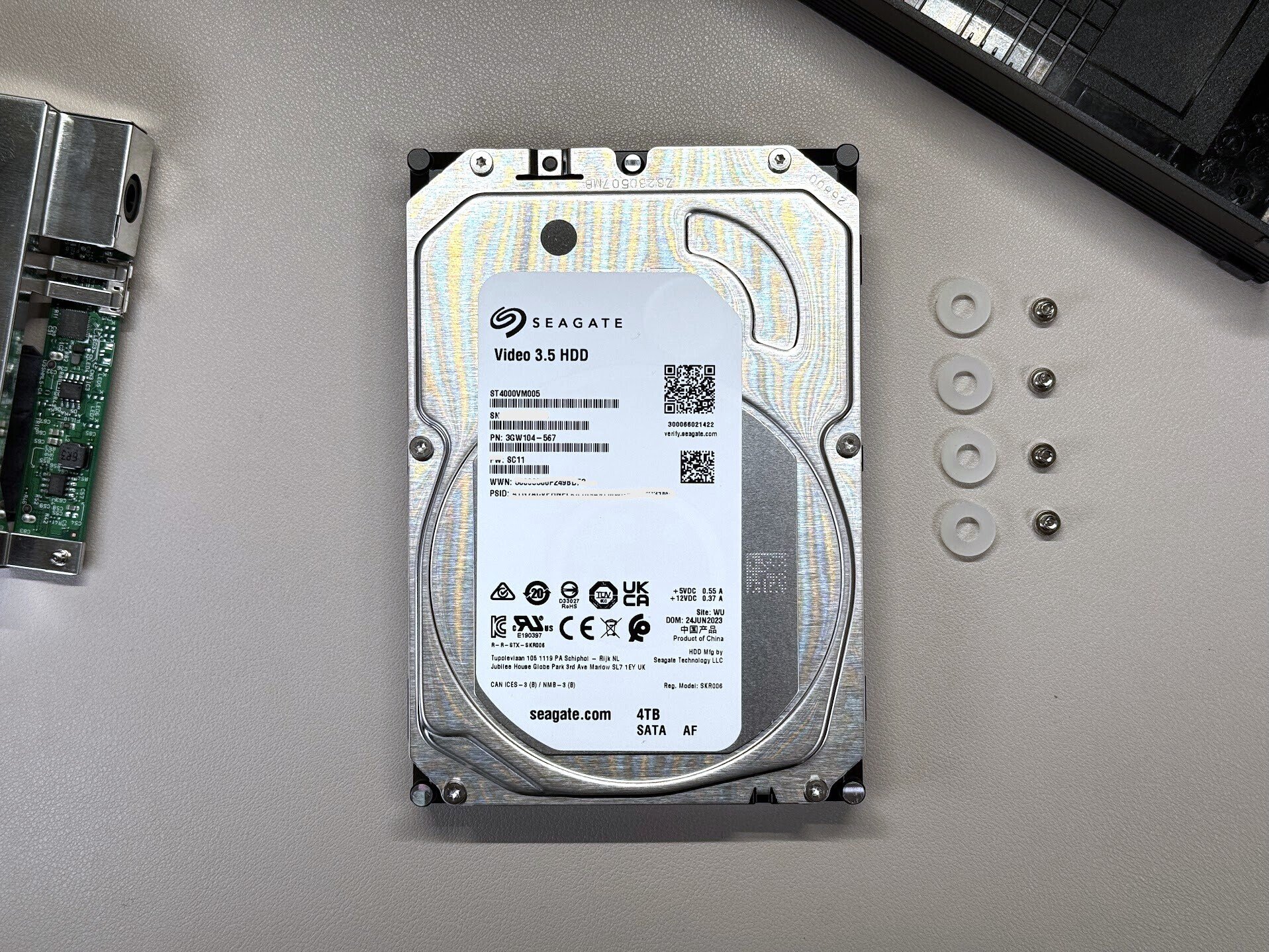 バッファローの外付けHDDをPCに内蔵した話【分解】｜さばのおすし