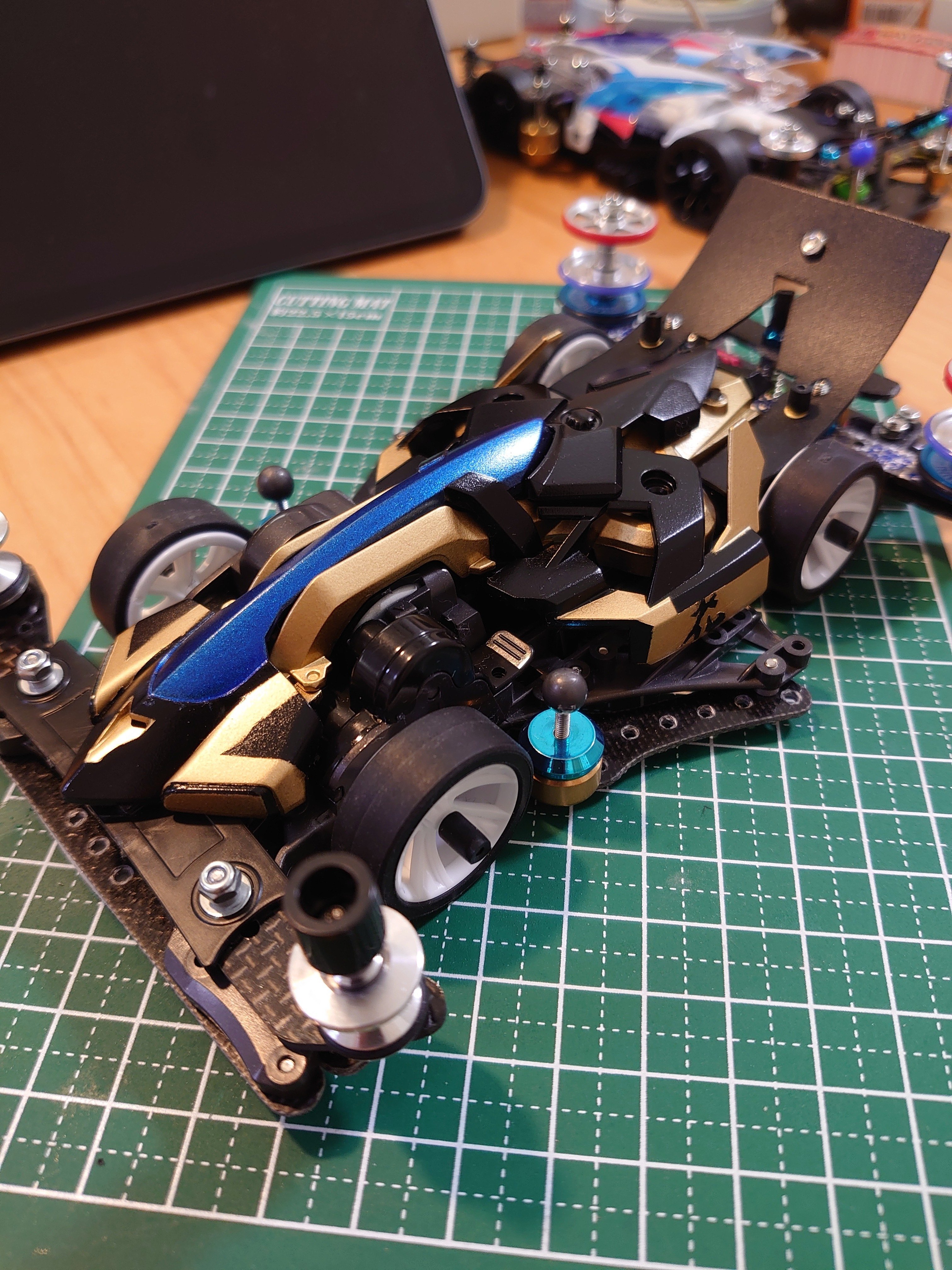 30年ぶりのミニ四駆｜はにゃん＠NICO-OZ